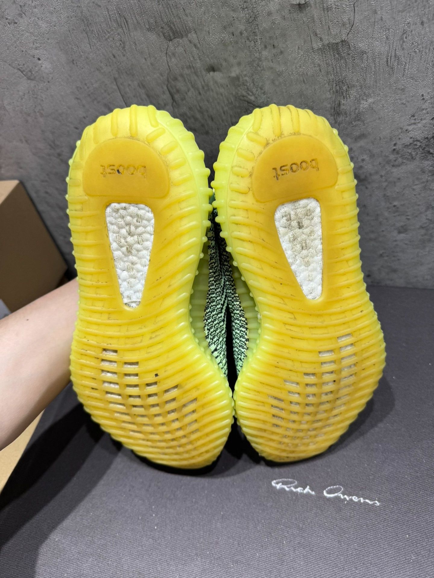 Adidas Adidas YEEZY350 Green Lowtop Sneakers 40 Men Size US 7.5 / EU 40-41 - 7 Thumbnail