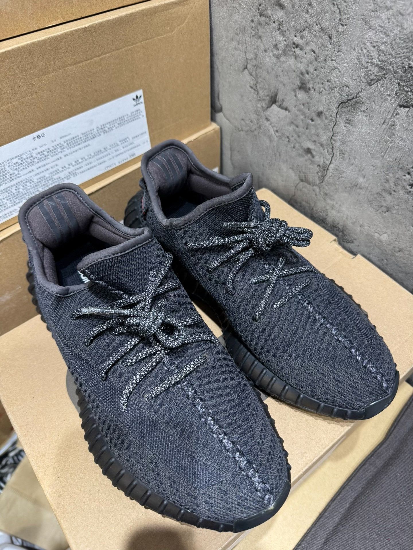 Adidas Adidas YEEZY350 Black Lowtop Sneakers 42 Men Size US 9 / EU 42 - 6 Thumbnail
