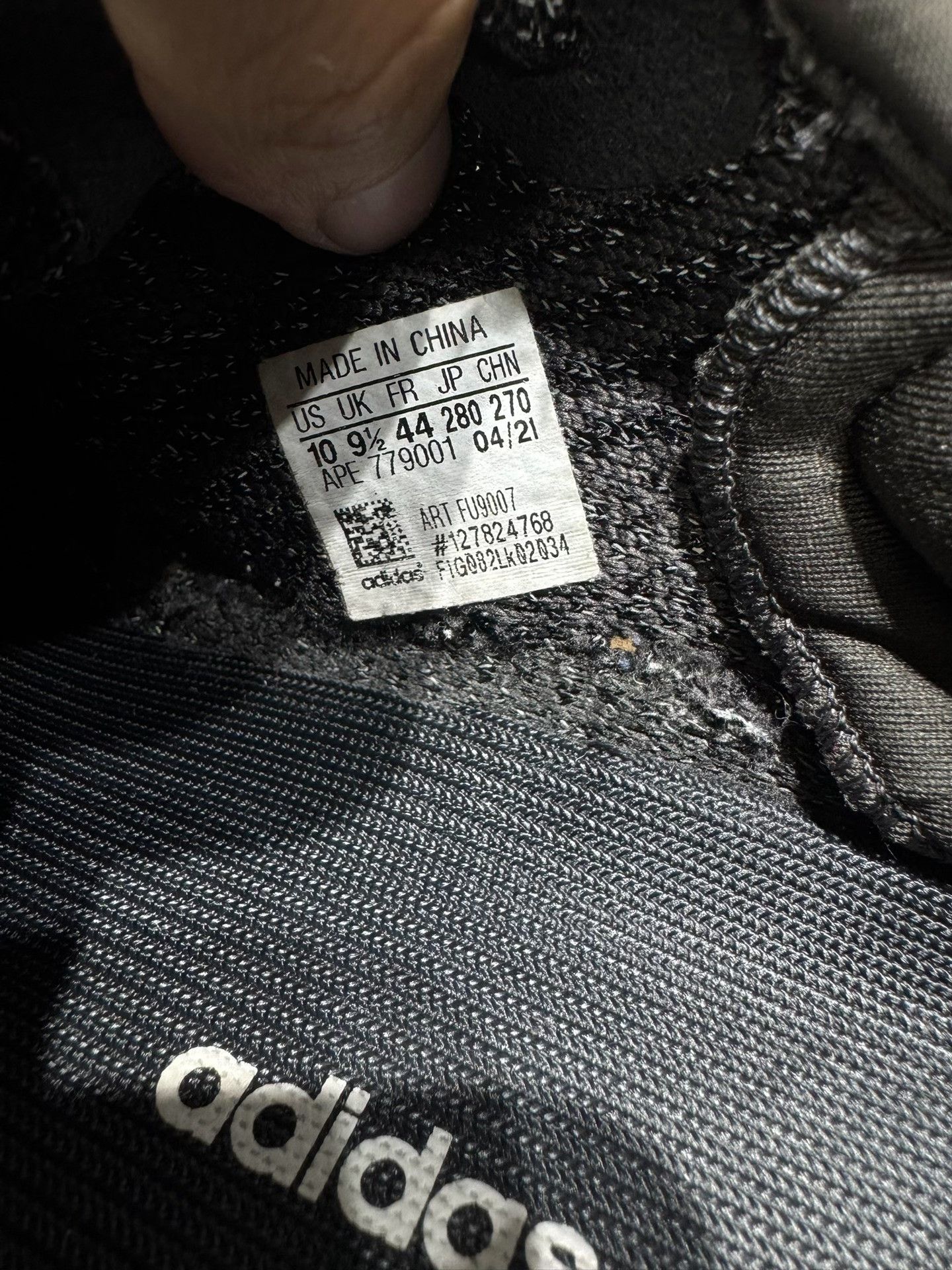 Yeezy Yeezy Black Lowtop Sneakers 9.5 Men Size US 9.5 / EU 42-43 - 9 Thumbnail