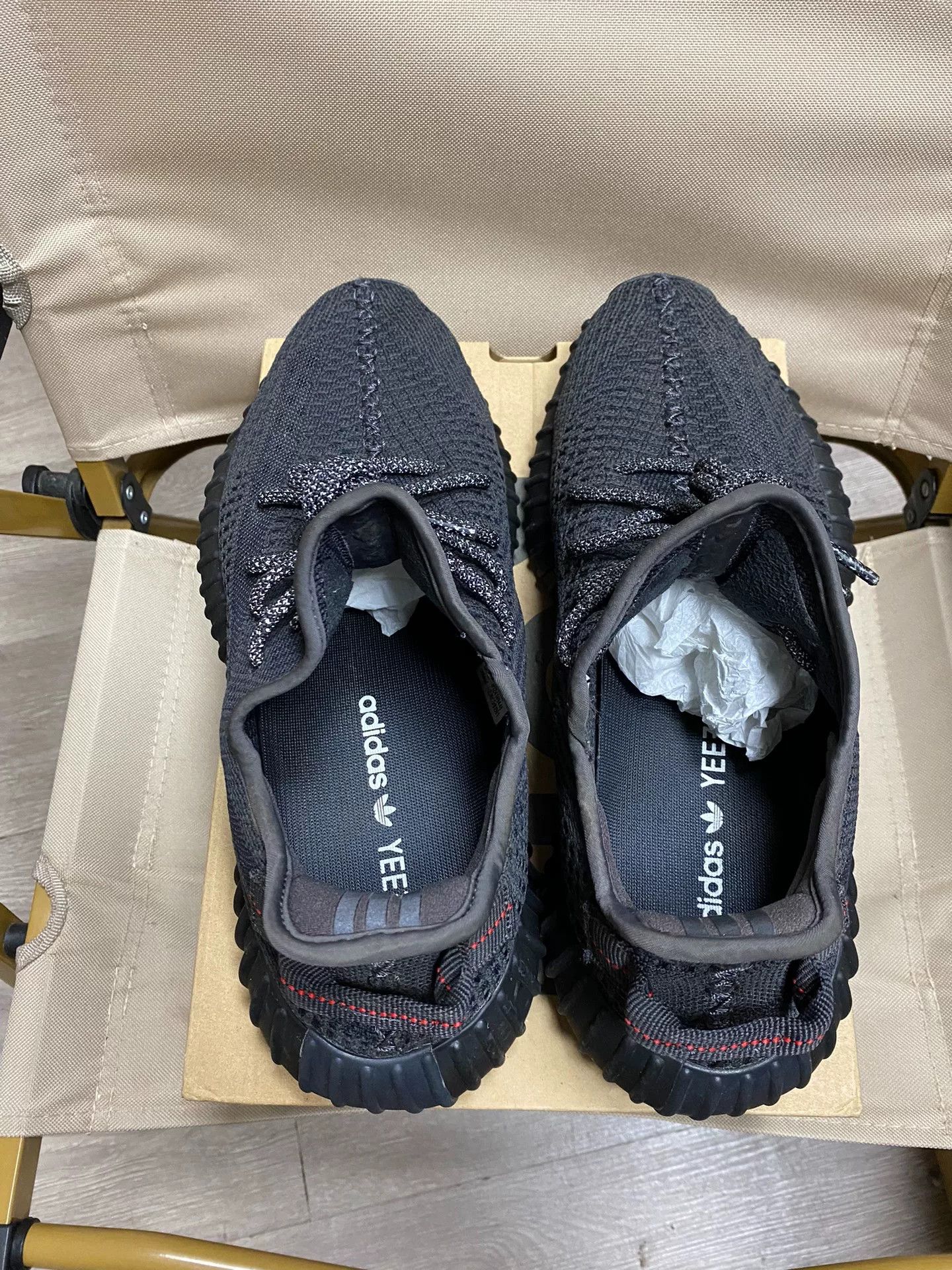 Adidas Adidas YEEZY350 Black Lowtop Sneakers 42 Men Size US 9 / EU 42 - 9 Thumbnail