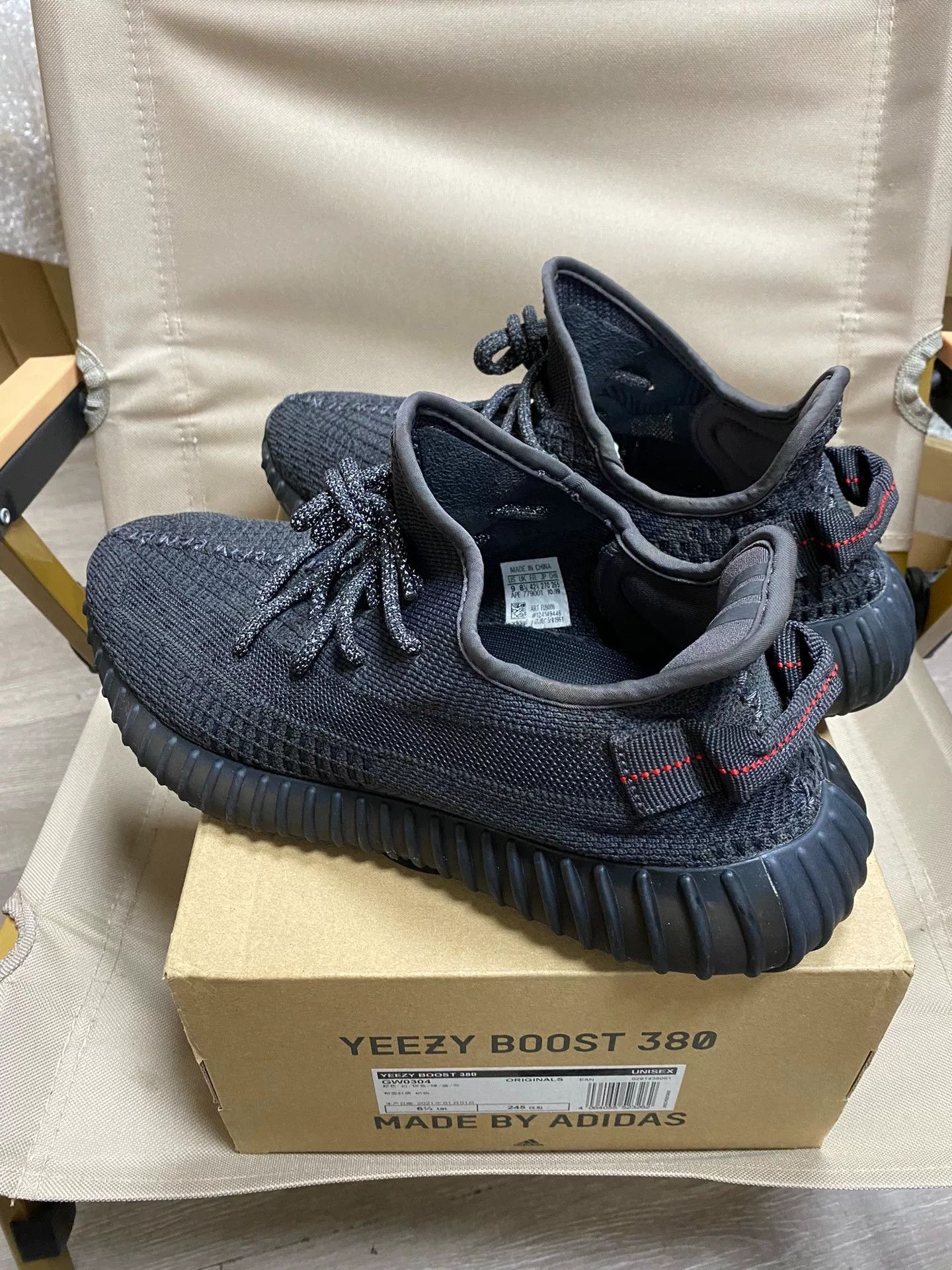 Adidas Adidas YEEZY350 Black Lowtop Sneakers 42 Men Size US 9 / EU 42 - 4 Thumbnail