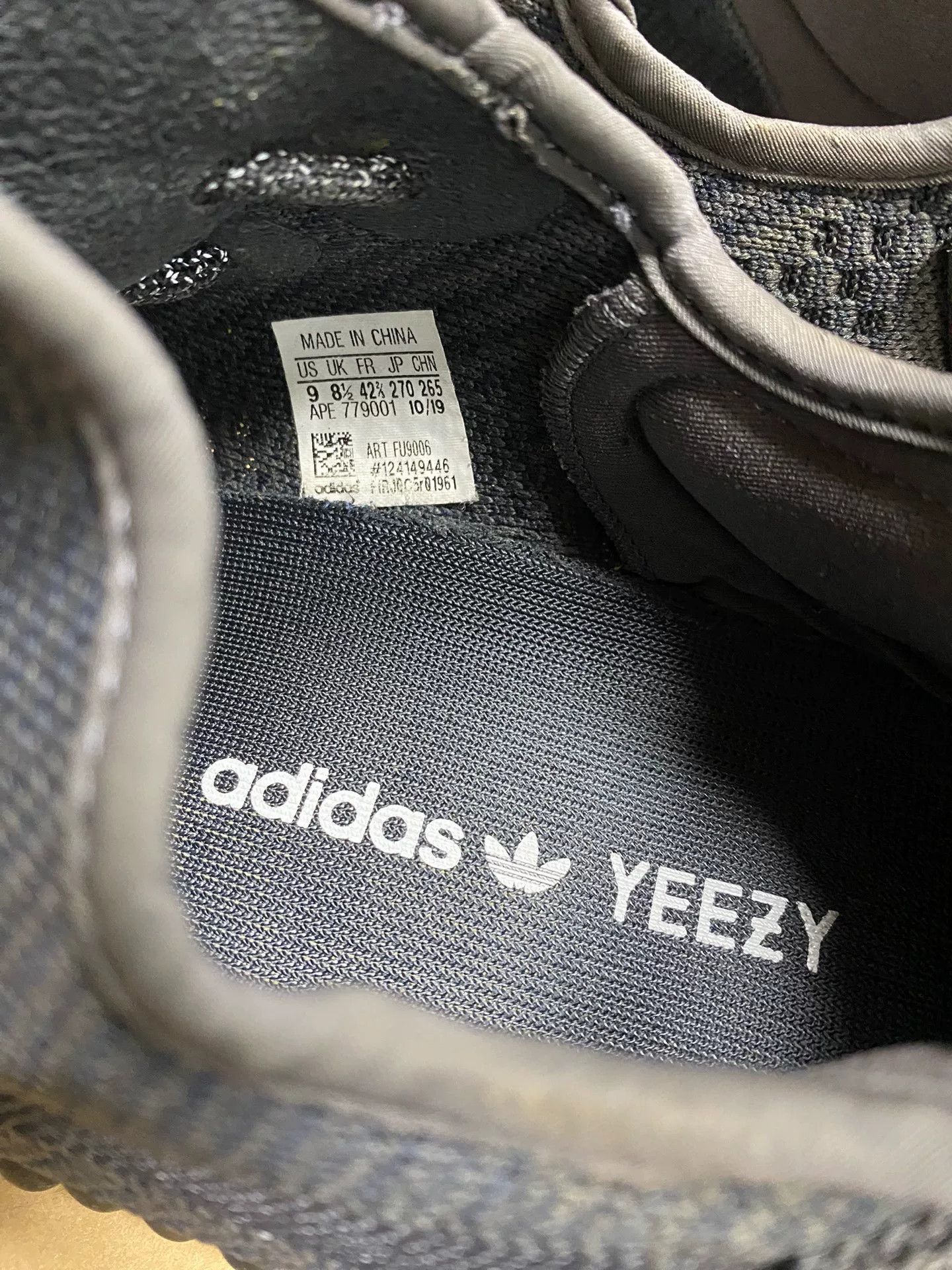 Adidas Adidas YEEZY350 Black Lowtop Sneakers 42 Men Size US 9 / EU 42 - 5 Thumbnail