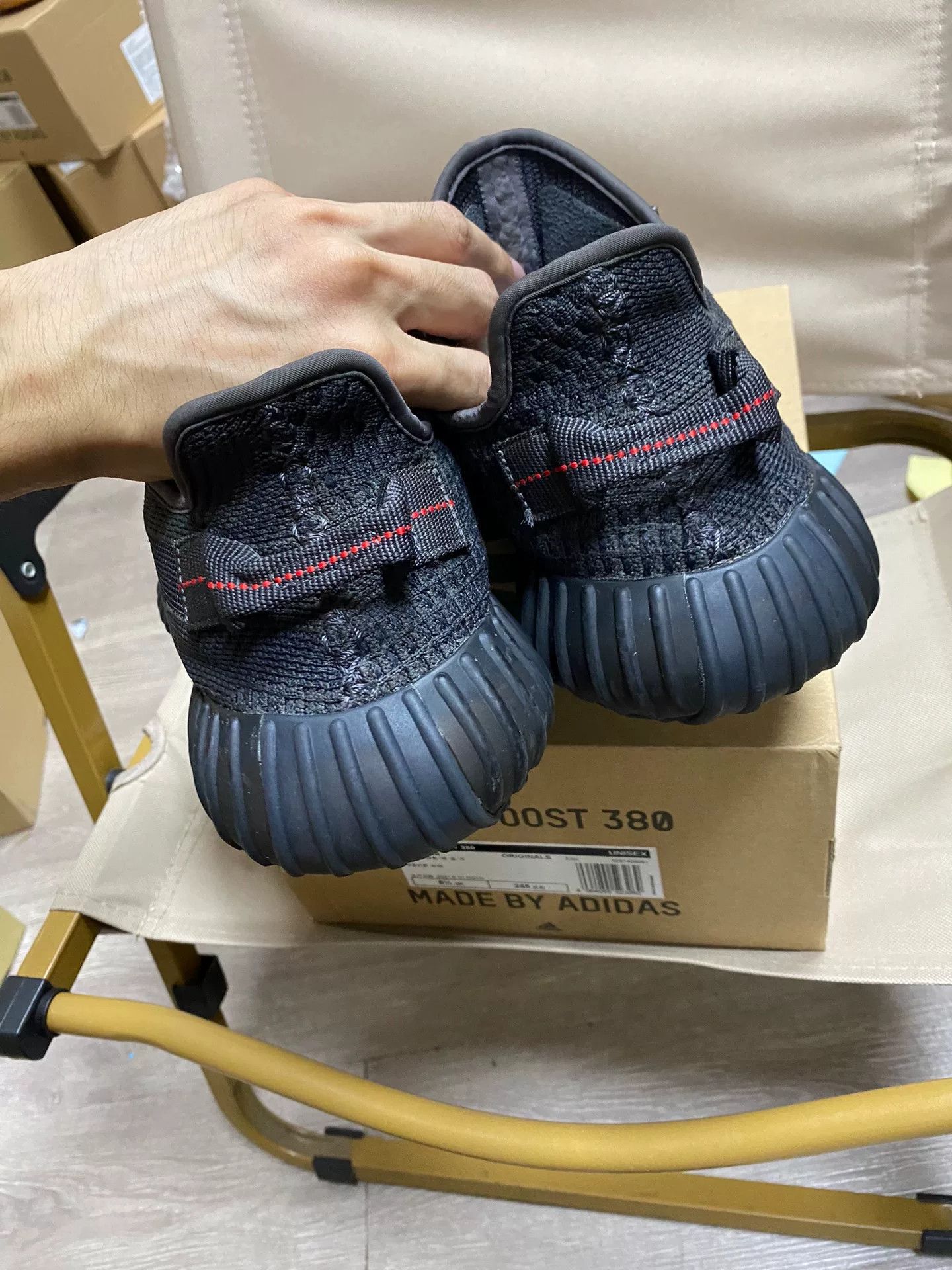 Adidas Adidas YEEZY350 Black Lowtop Sneakers 42 Men Size US 9 / EU 42 - 7 Thumbnail