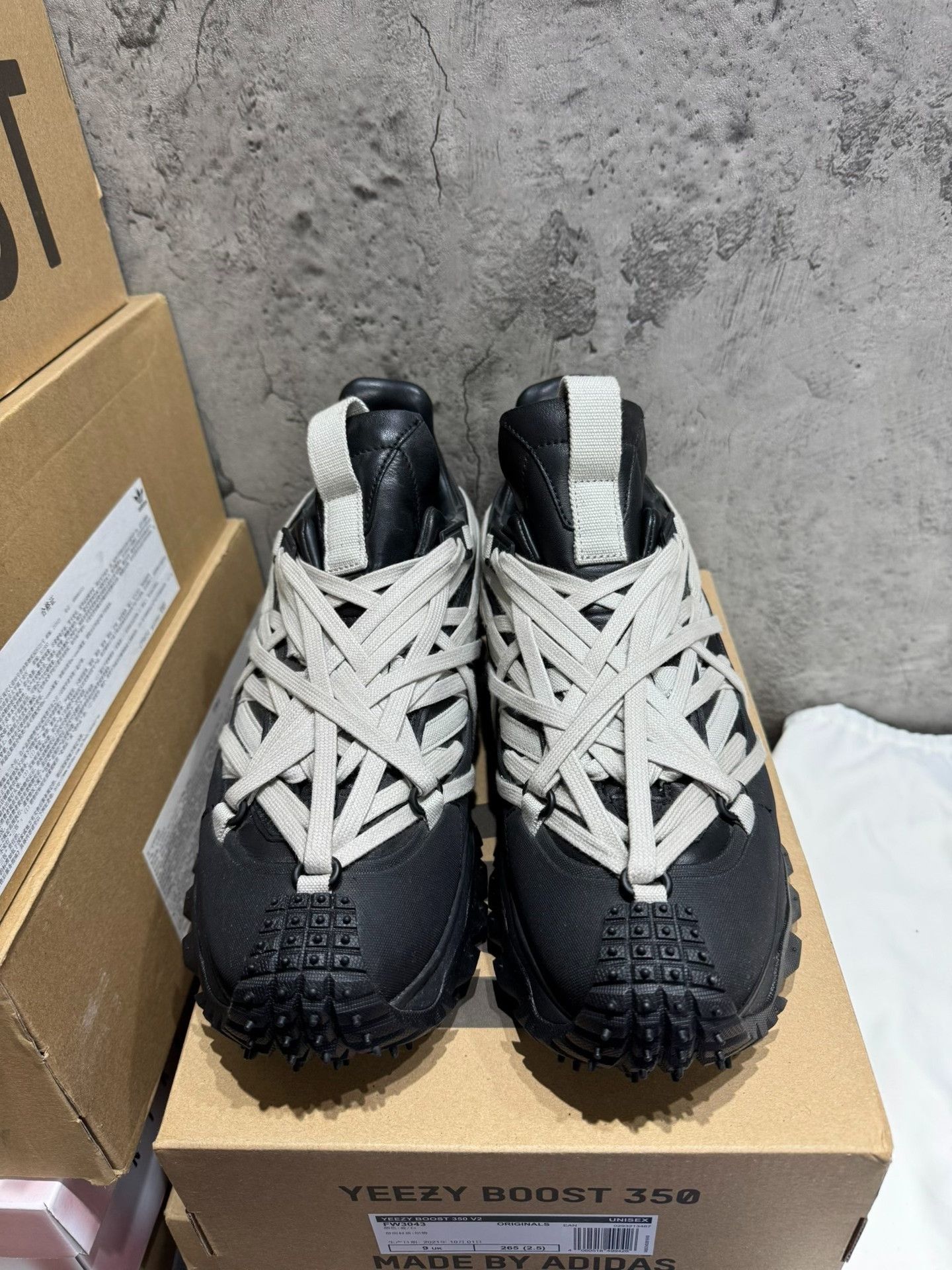Moncler Moncler Collab Black Lowtop Sneakers M Men Size US 10 / EU 43 - 3 Thumbnail