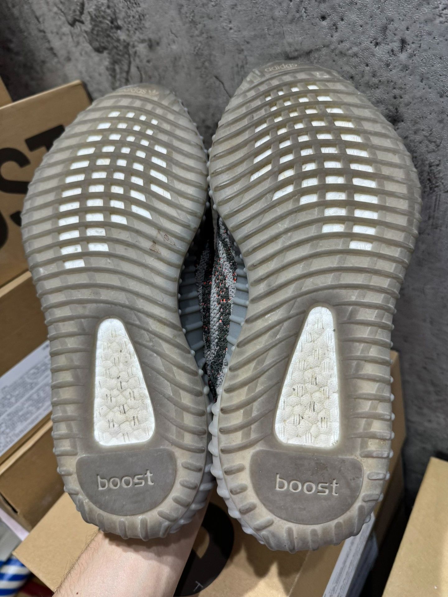 Adidas Adidas YEEZY350 Gray Lowtop Sneakers 42 Men Size US 9 / EU 42 - 6 Thumbnail