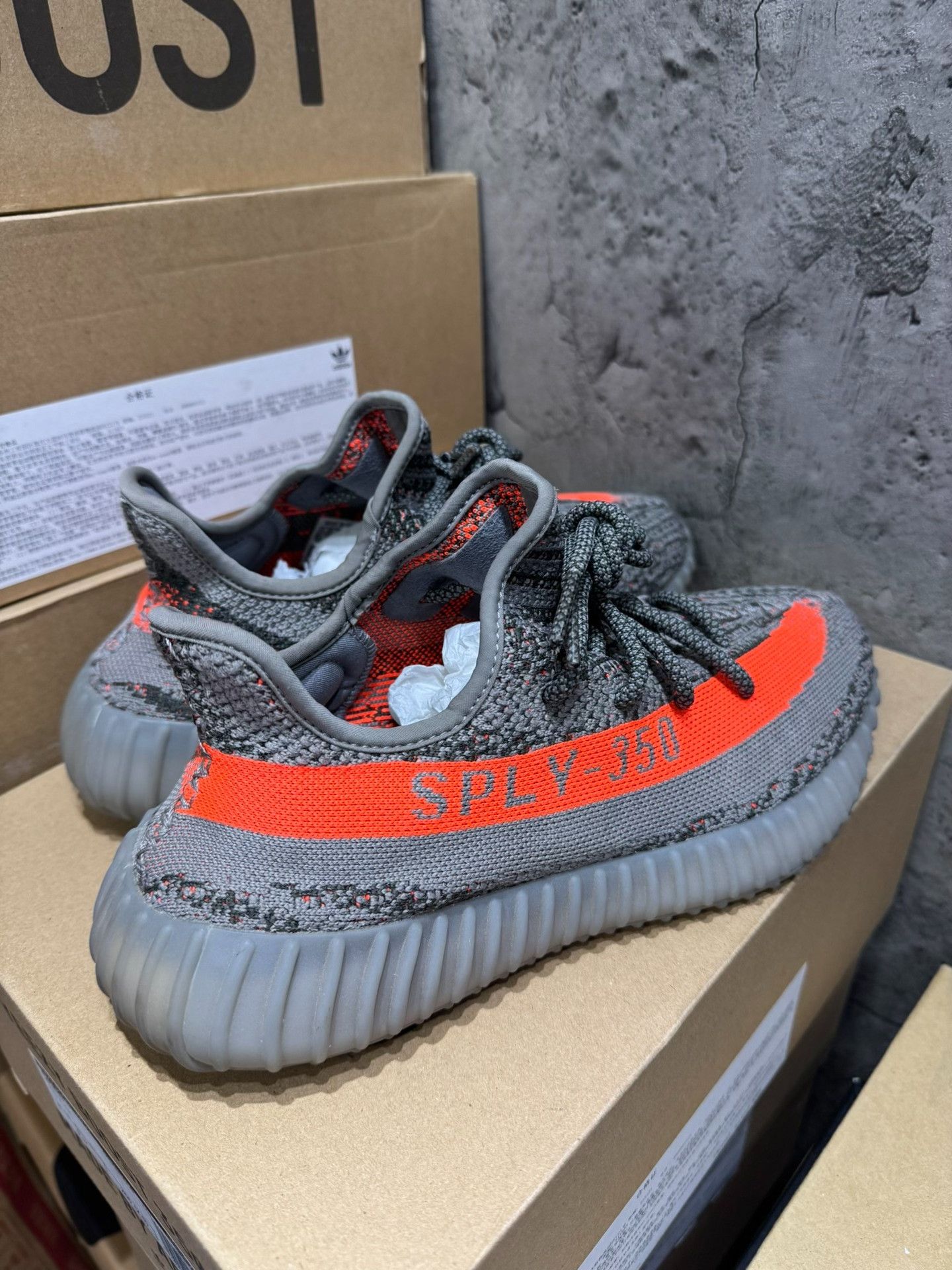 Adidas Adidas YEEZY350 Gray Lowtop Sneakers 42 Men Size US 9 / EU 42 - 7 Thumbnail