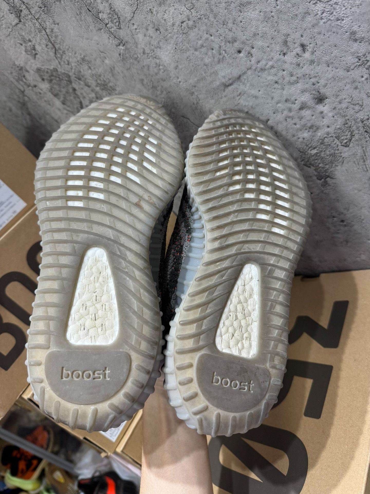 Adidas Adidas YEEZY350 Gray Lowtop Sneakers 42 Men Size US 9 / EU 42 - 9 Thumbnail