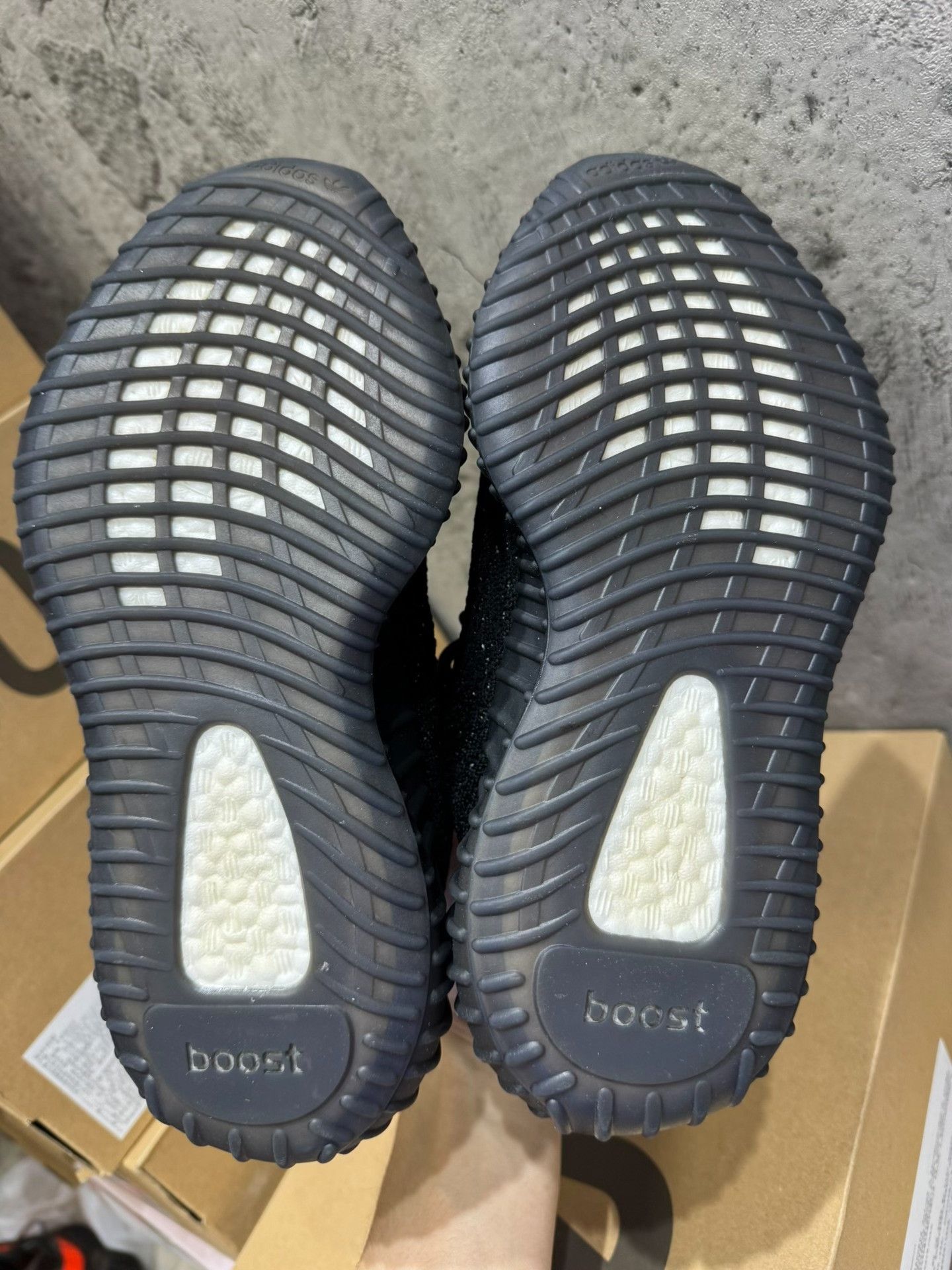 Adidas Adidas YEEZY3 Black Lowtop Sneakers 37 Men Size US 5 / EU 37 - 7 Thumbnail