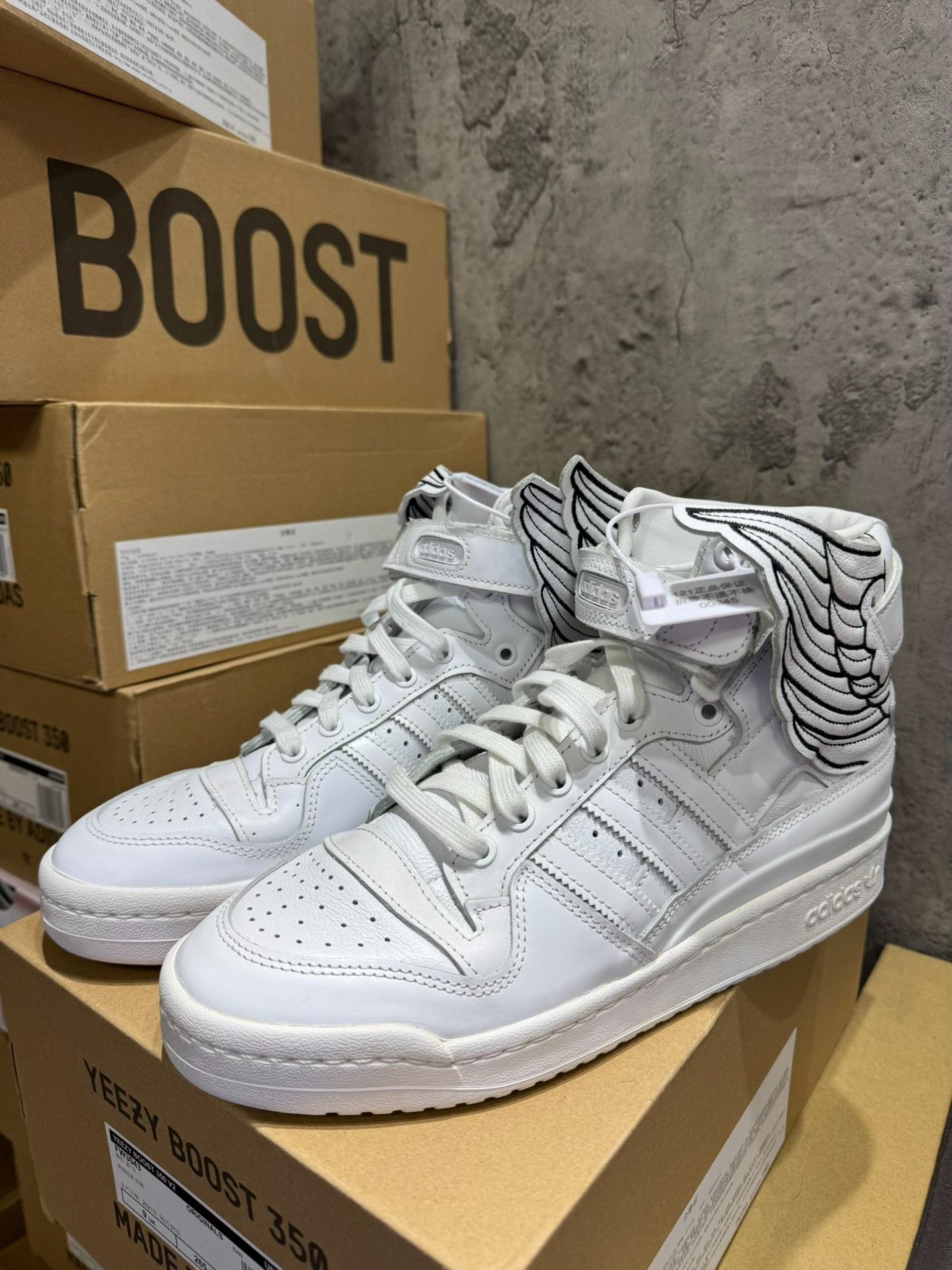 Adidas Adidas White Lowtop Sneakers 42 Men Size US 9 / EU 42 - 4 Thumbnail