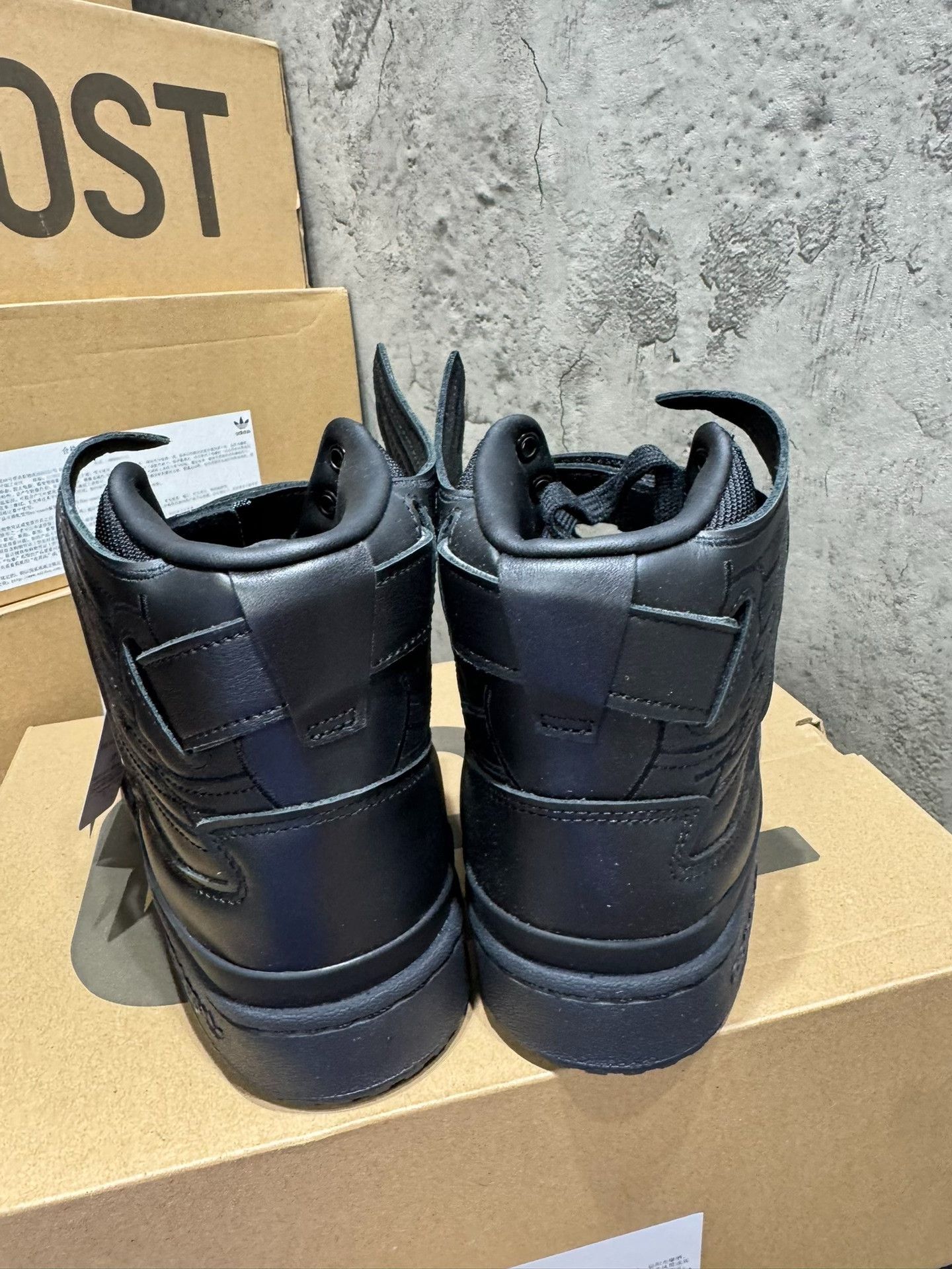 Adidas Adidas Black Lowtop Sneakers 40 Men Size US 7.5 / EU 40-41 - 4 Thumbnail