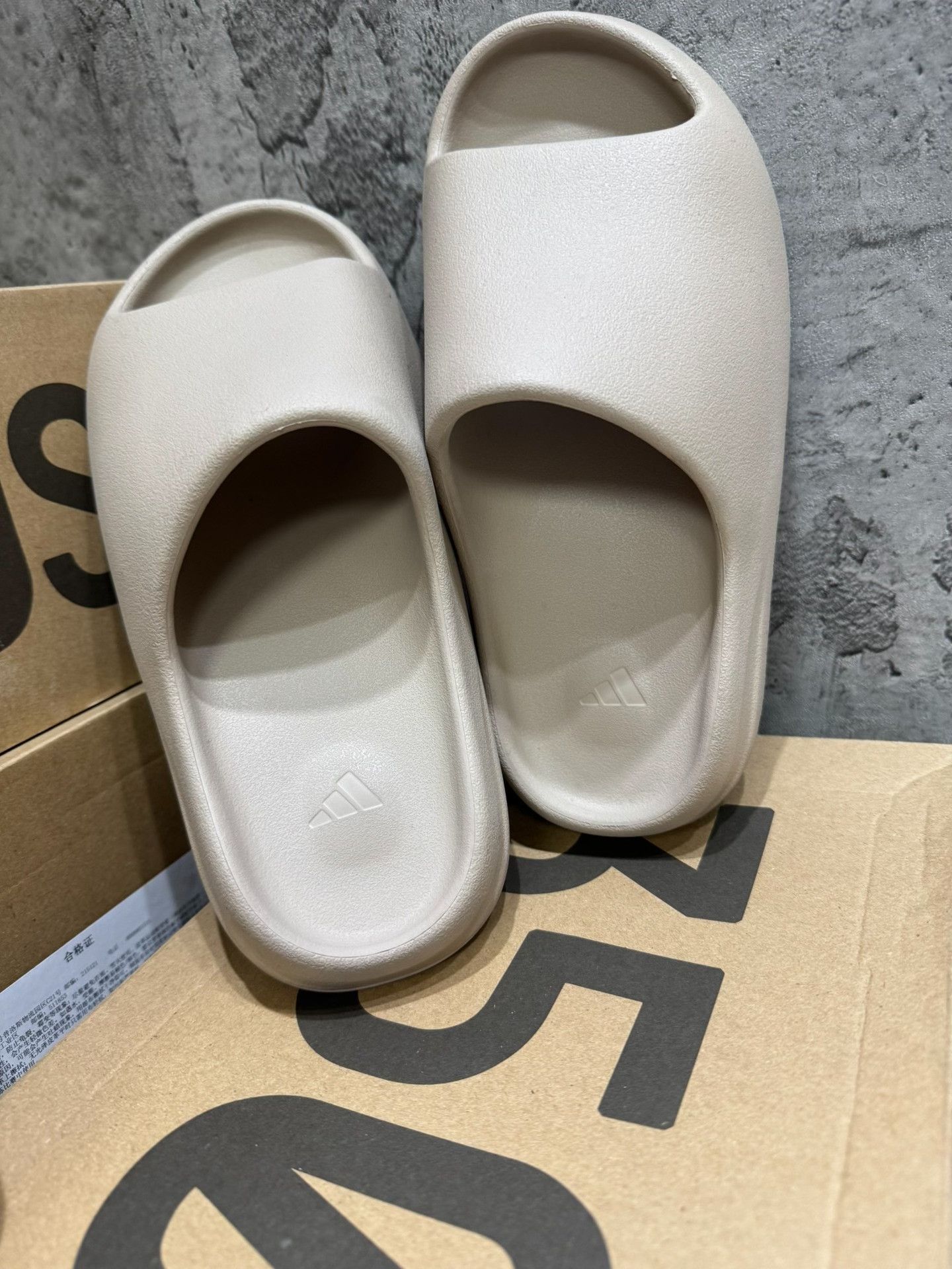 Yeezy Yeezy Brown Lowtop Sneakers 40 Men Size US 7.5 / EU 40-41 - 4 Thumbnail