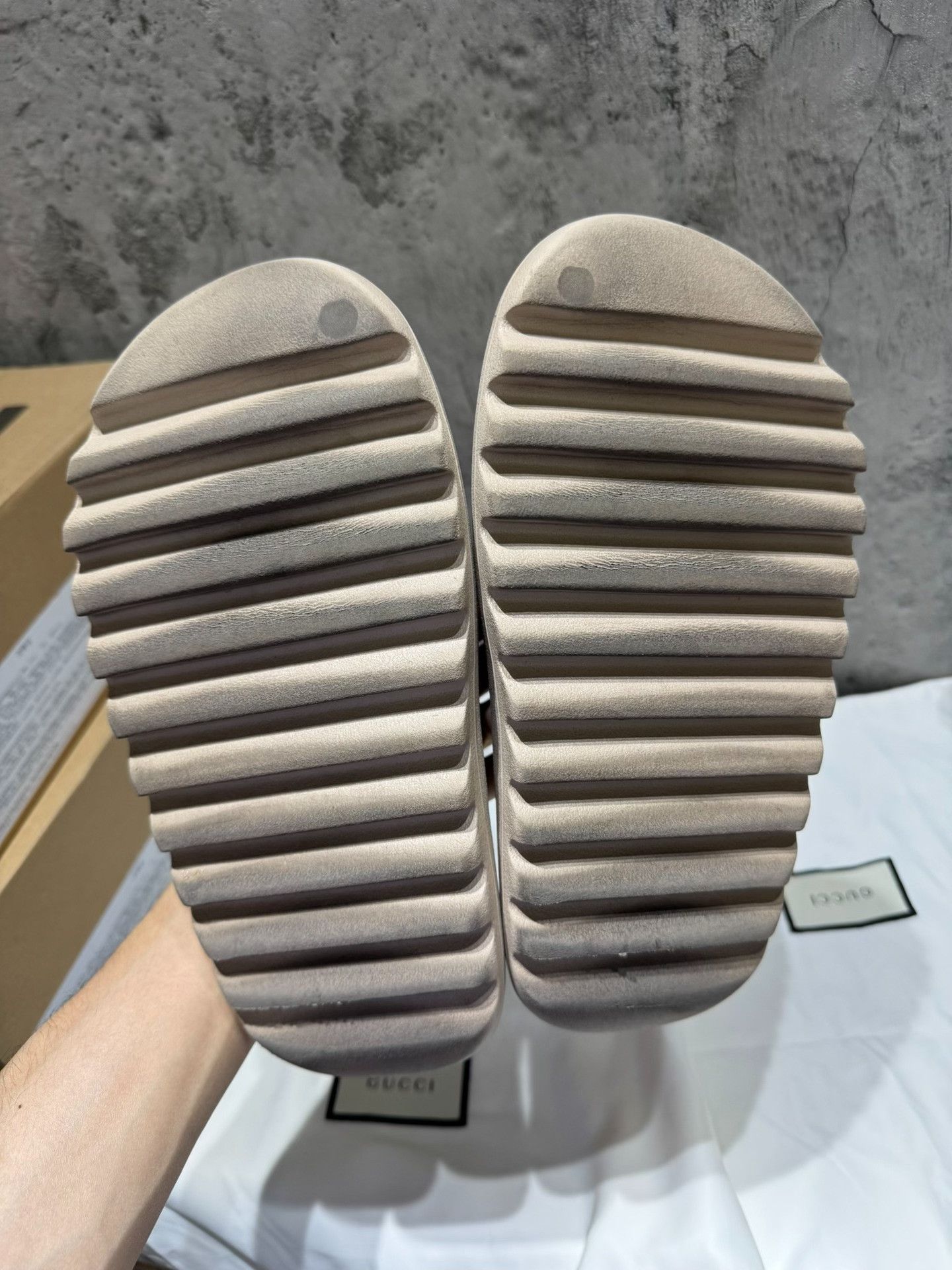 Yeezy Yeezy Brown Lowtop Sneakers 40 Men Size US 7.5 / EU 40-41 - 3 Thumbnail