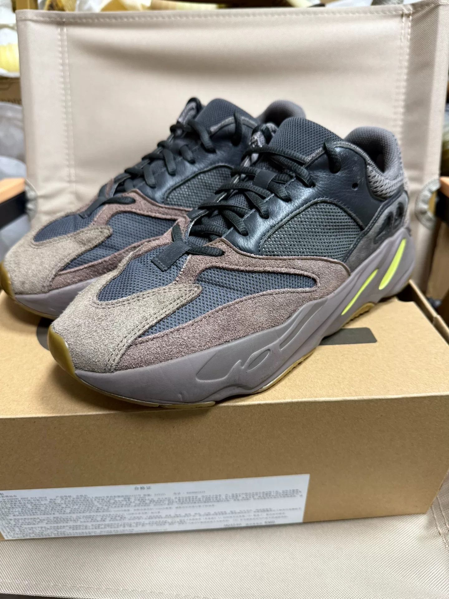 Adidas Adidas YEEZY700 Purple Lowtop Sneakers 42 Men Size US 9 / EU 42 - 7 Thumbnail