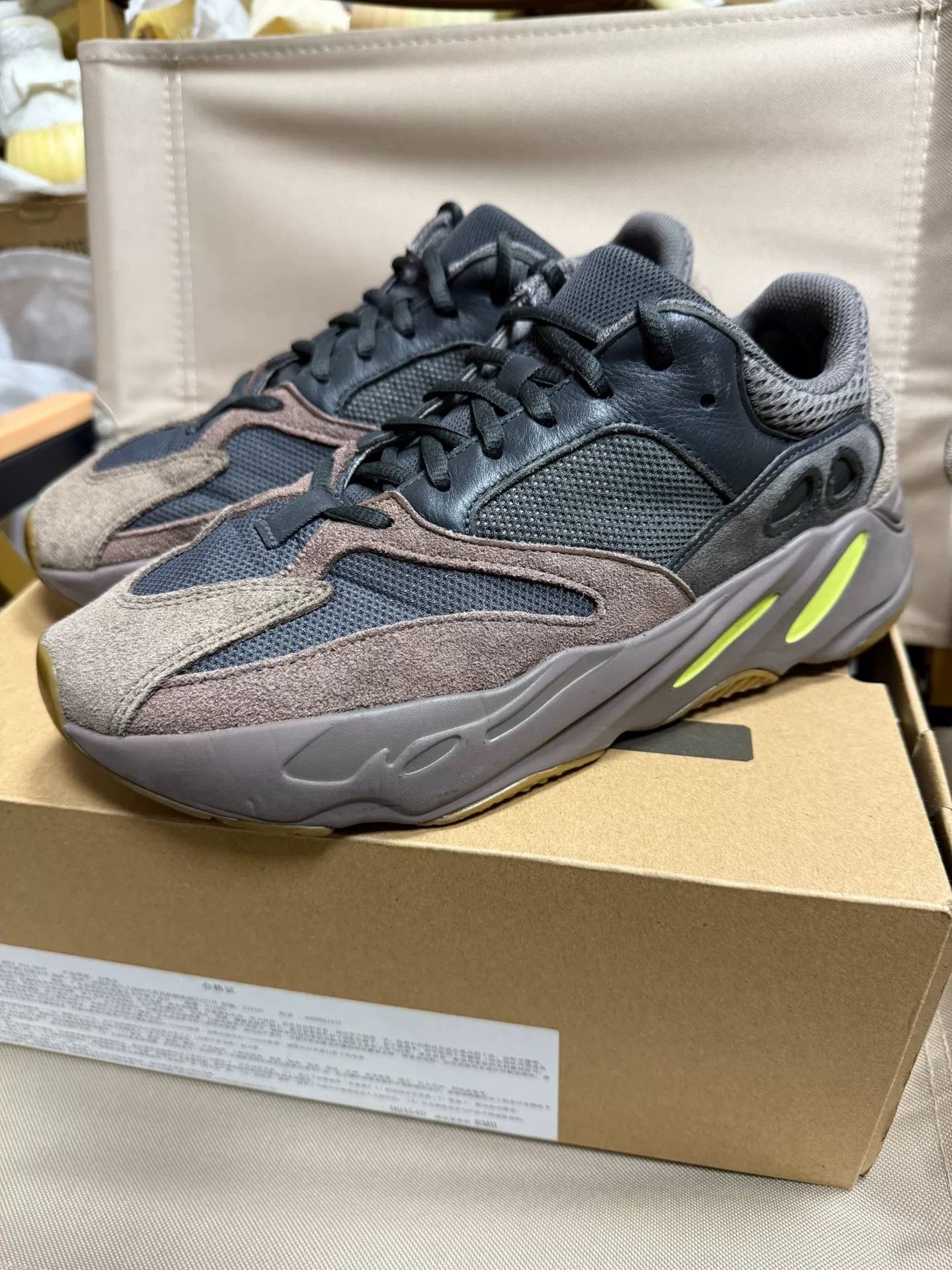 Adidas Adidas YEEZY700 Purple Lowtop Sneakers 42 Men Size US 9 / EU 42 - 6 Thumbnail