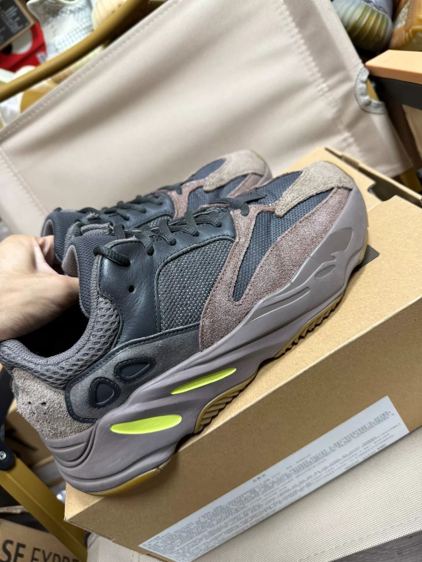 Adidas Adidas YEEZY700 Purple Lowtop Sneakers 42 Men Size US 9 / EU 42 - 4 Thumbnail