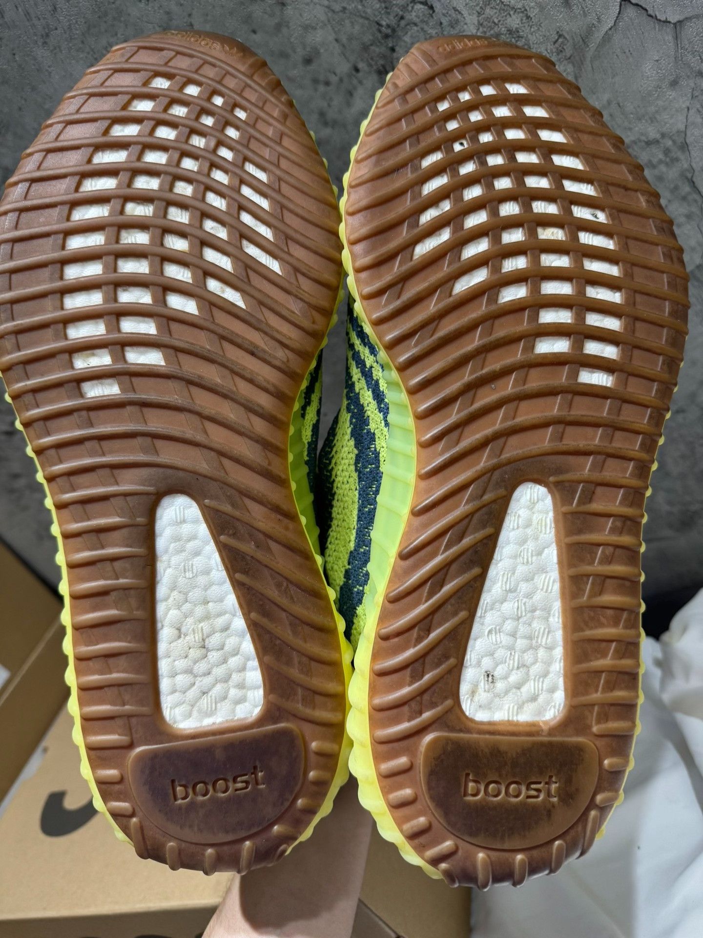 Adidas Adidas YEEZY350 Yellow Lowtop Sneakers 11.5 Men Size US 11.5 / EU 44-45 - 5 Thumbnail