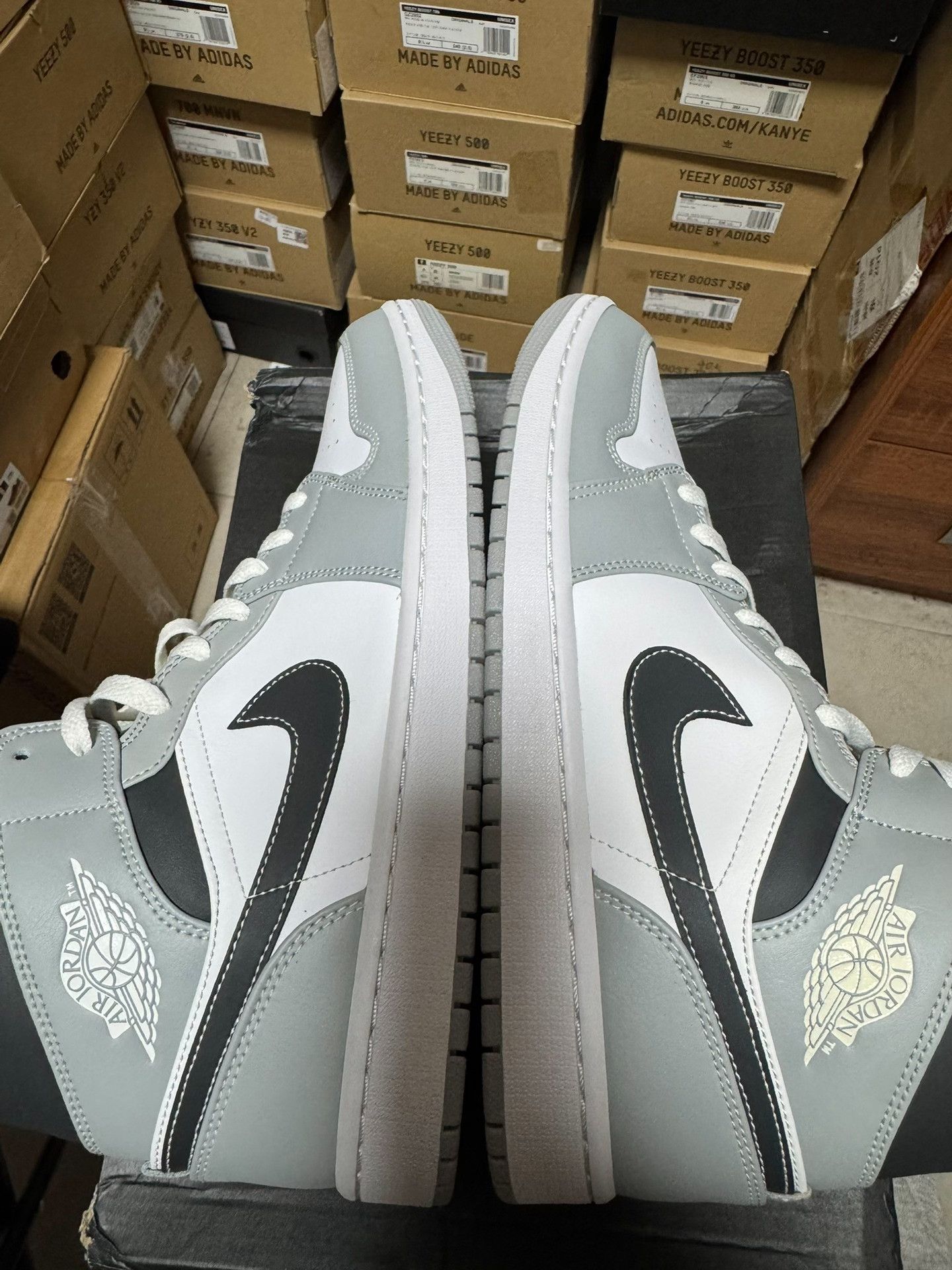 Nike Nike AJ1 Multi Lowtop Sneakers 10.5 Men Size US 10.5 / EU 43-44 - 5 Thumbnail