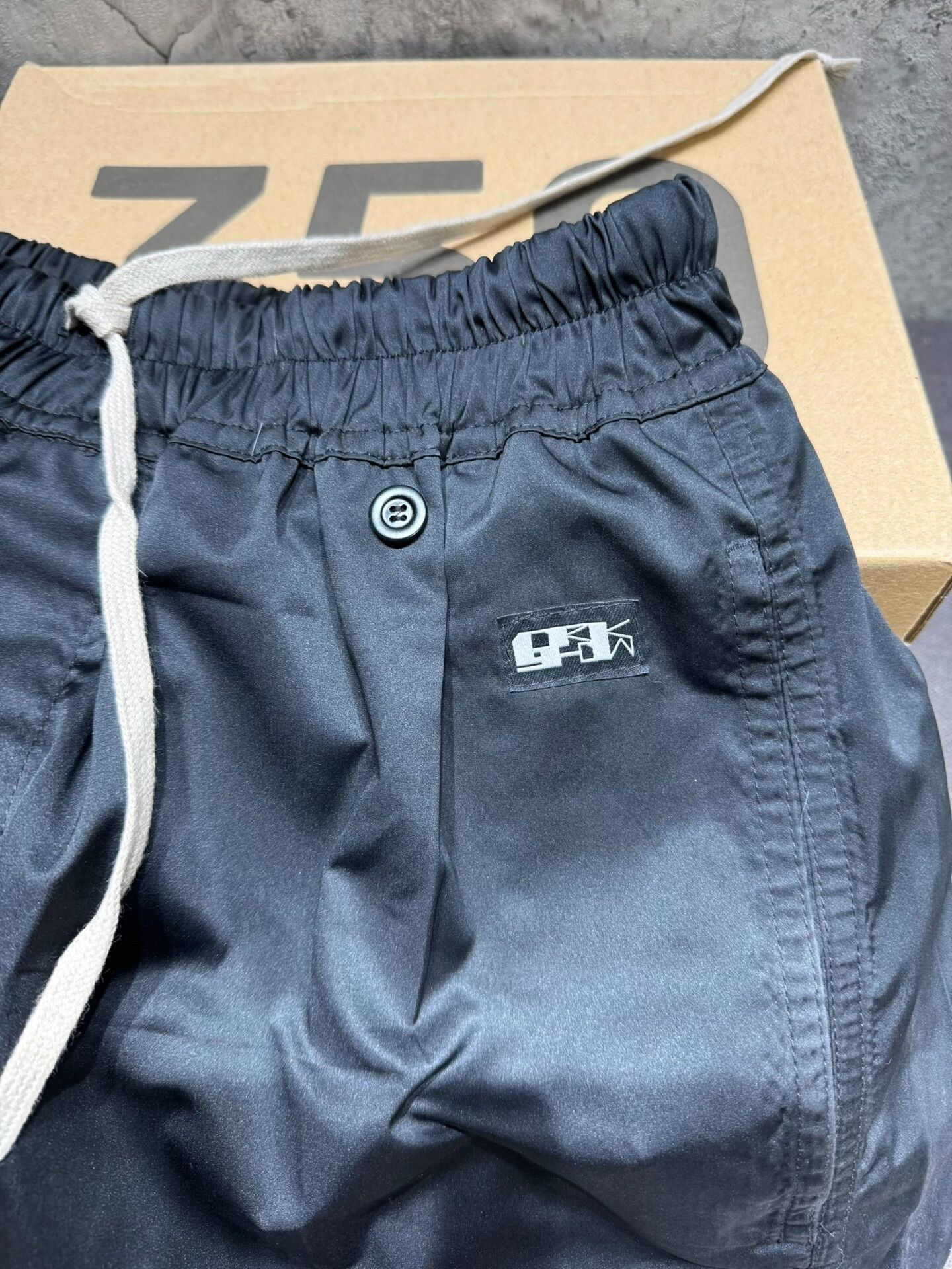 Rick Owens Rick Owens Black Shorts S Men Size US 30 / EU 46 - 3 Thumbnail