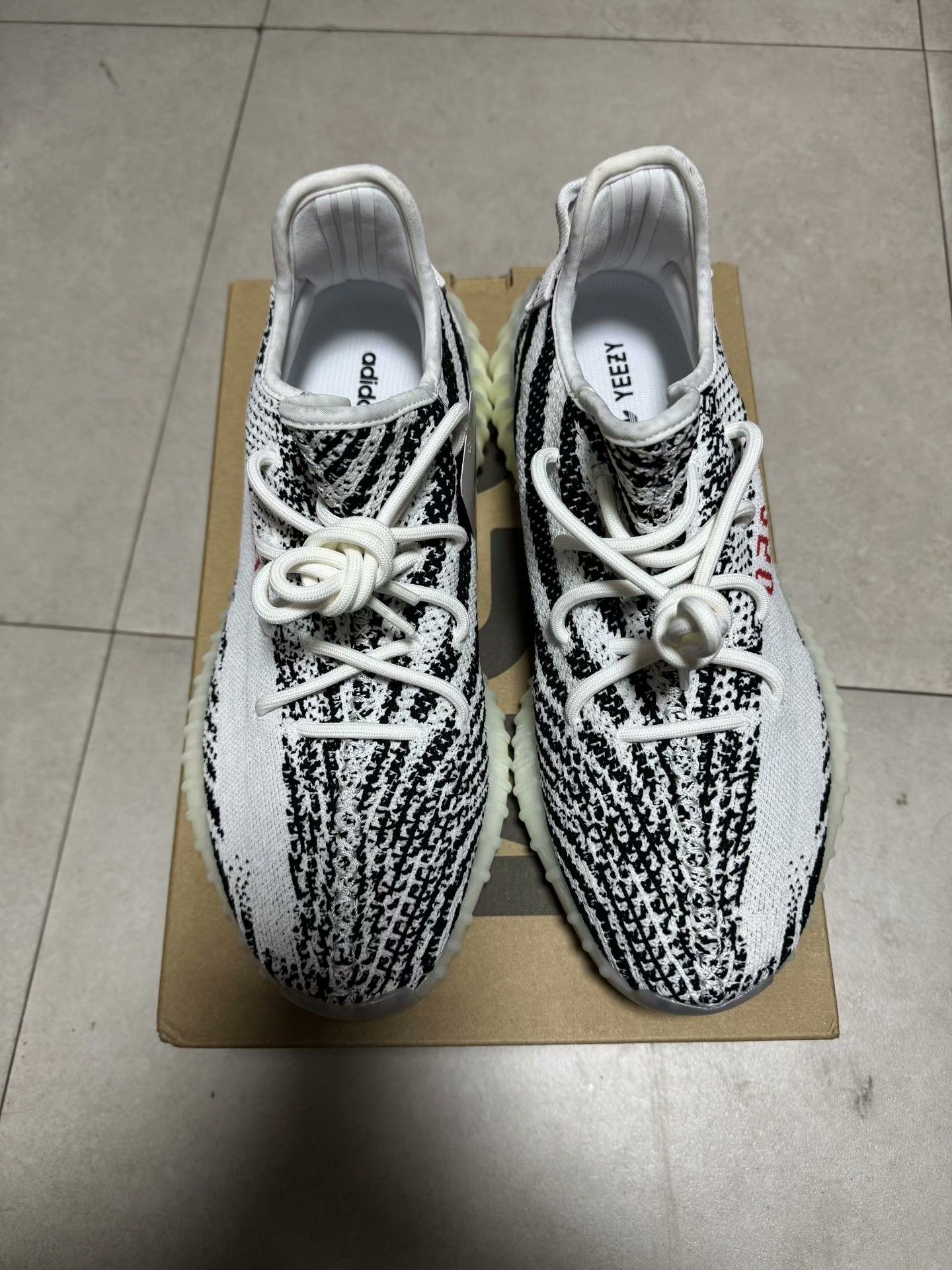 Adidas Adidas YEEZY350 White Lowtop Sneakers 9.5 Men Size US 9.5 / EU 42-43 - 8 Thumbnail