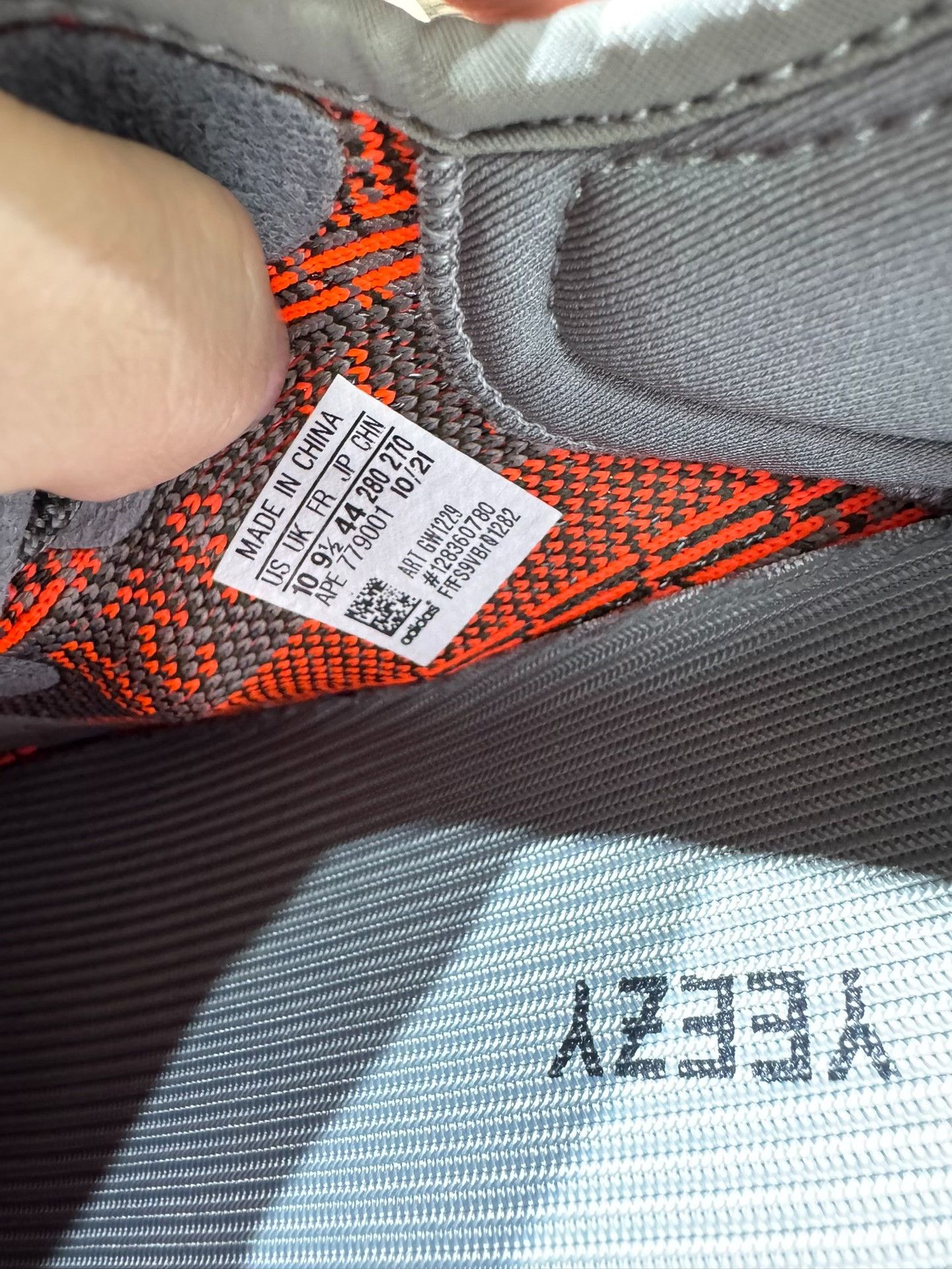 Adidas Adidas YEEZY350 Gray Lowtop Sneakers 9.5 Men Size US 9.5 / EU 42-43 - 8 Thumbnail