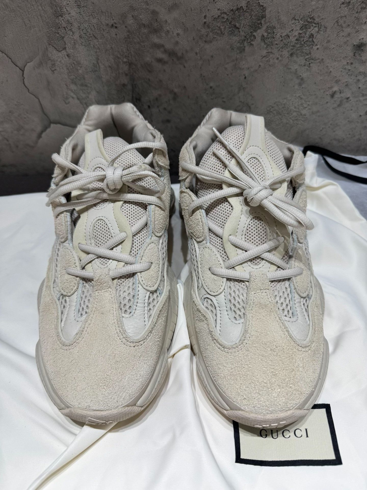 Adidas Adidas YEEZY500 White Lowtop Sneakers 9.5 Men Size US 9.5 / EU 42-43 - 4 Thumbnail