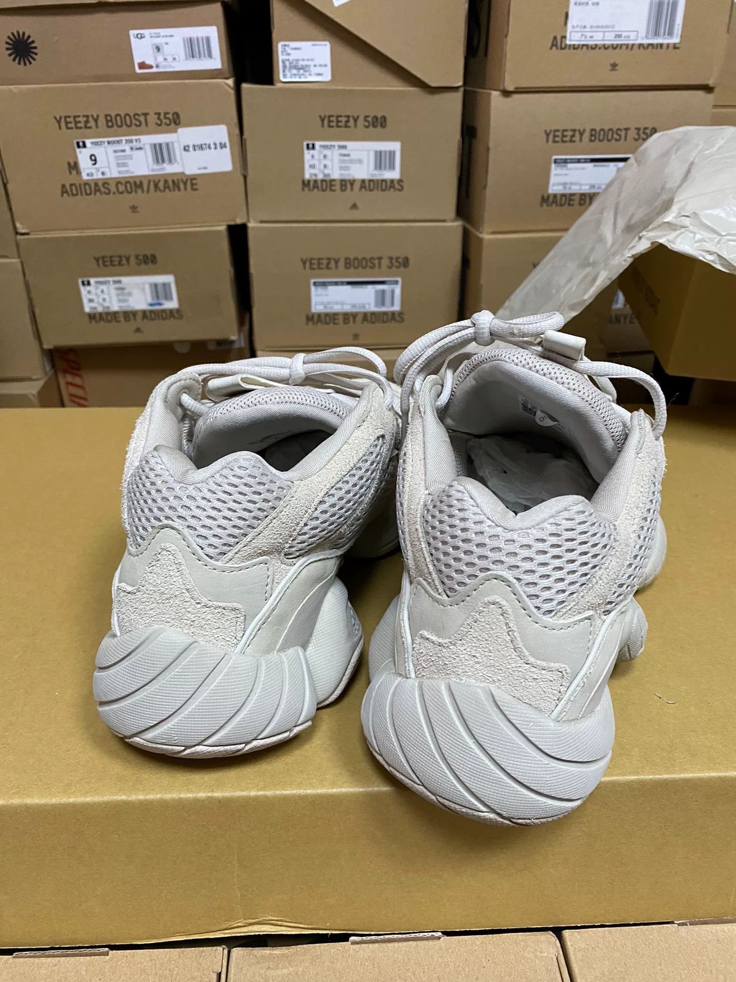 Adidas Adidas YEEZY500 White Lowtop Sneakers 9.5 Men Size US 9.5 / EU 42-43 - 6 Thumbnail
