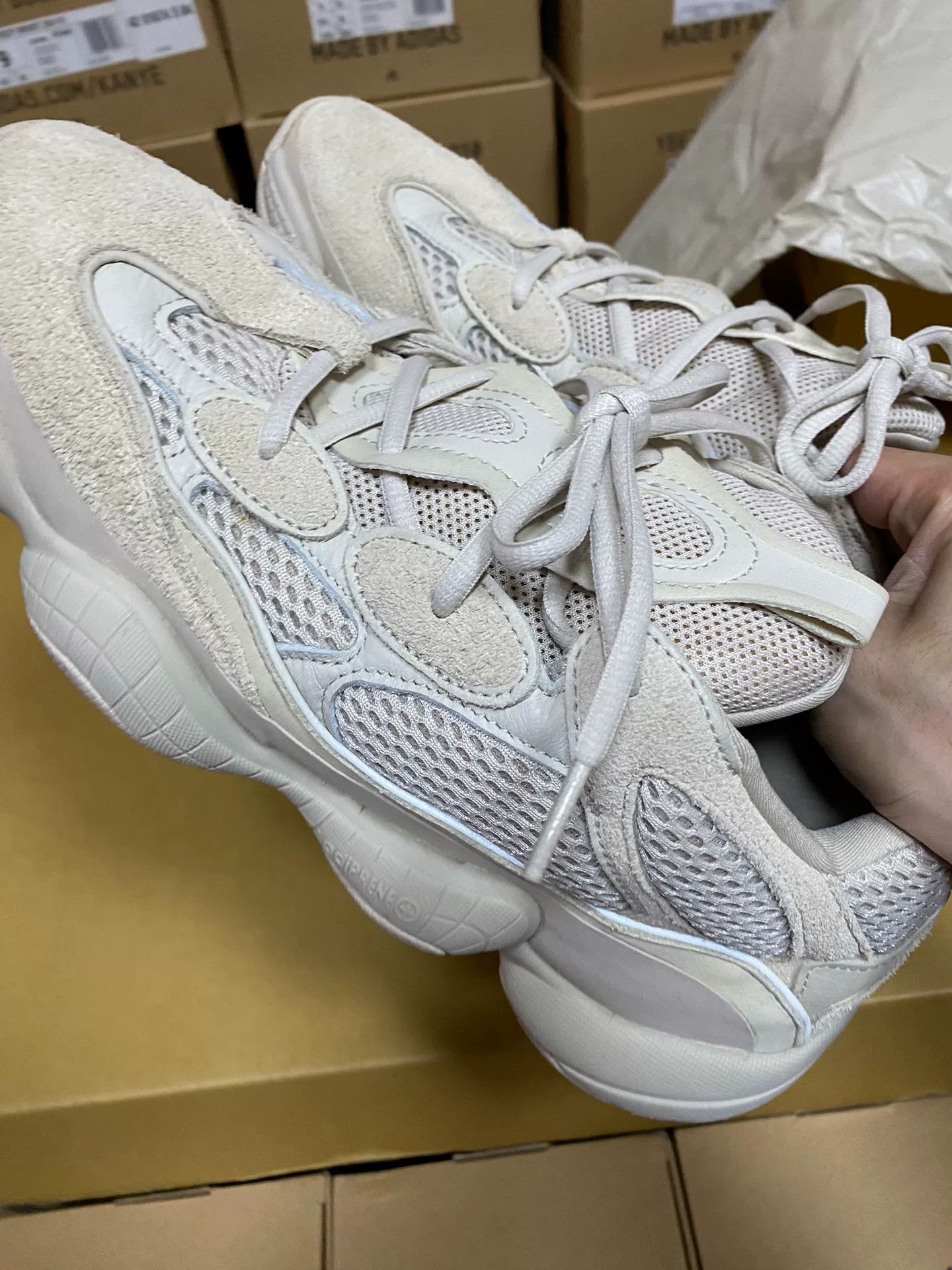 Adidas Adidas YEEZY500 White Lowtop Sneakers 9.5 Men Size US 9.5 / EU 42-43 - 3 Thumbnail