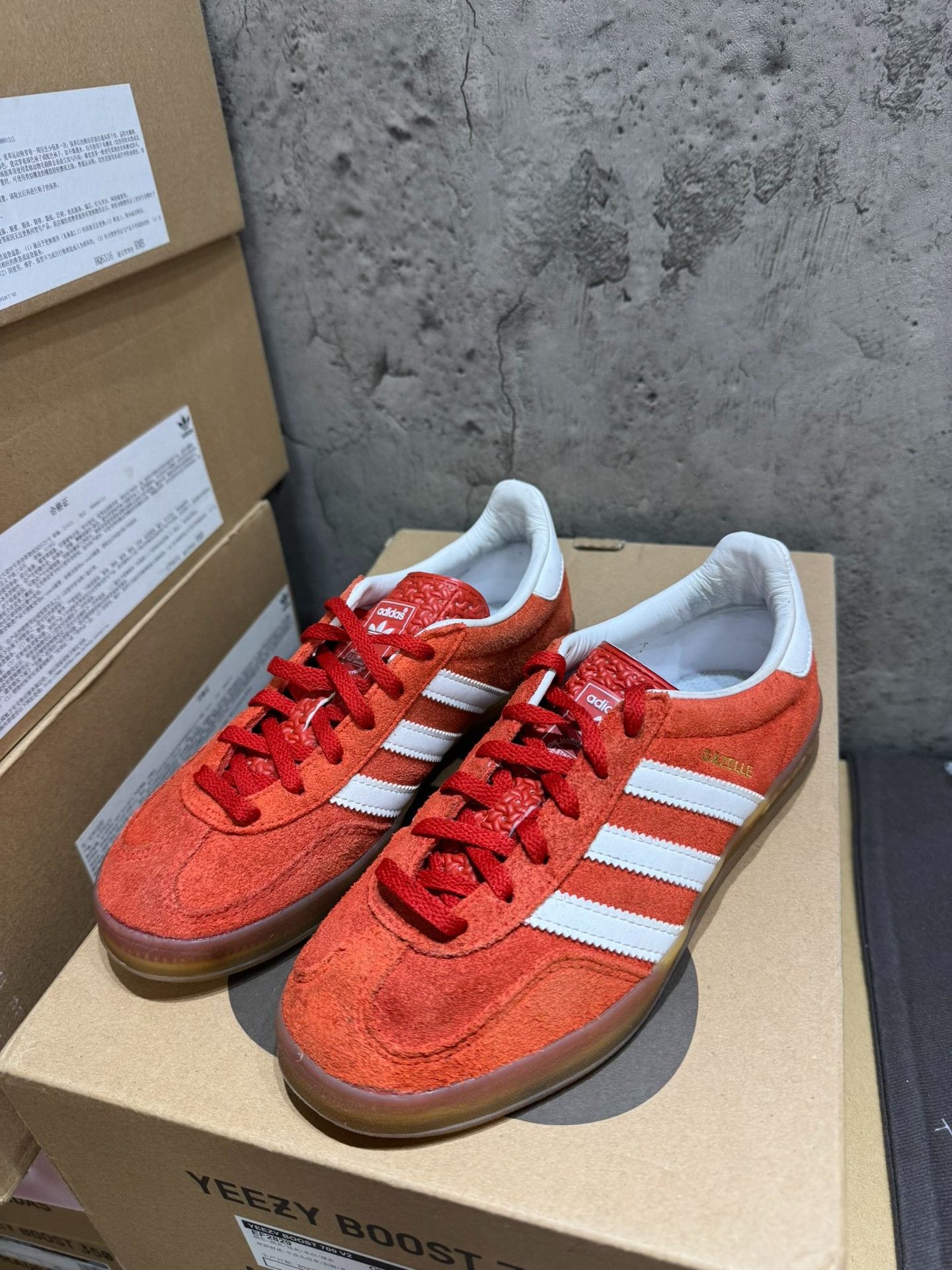 Adidas Adidas Orange Lowtop Sneakers 36 Men Size US 5 / EU 37 - 9 Thumbnail
