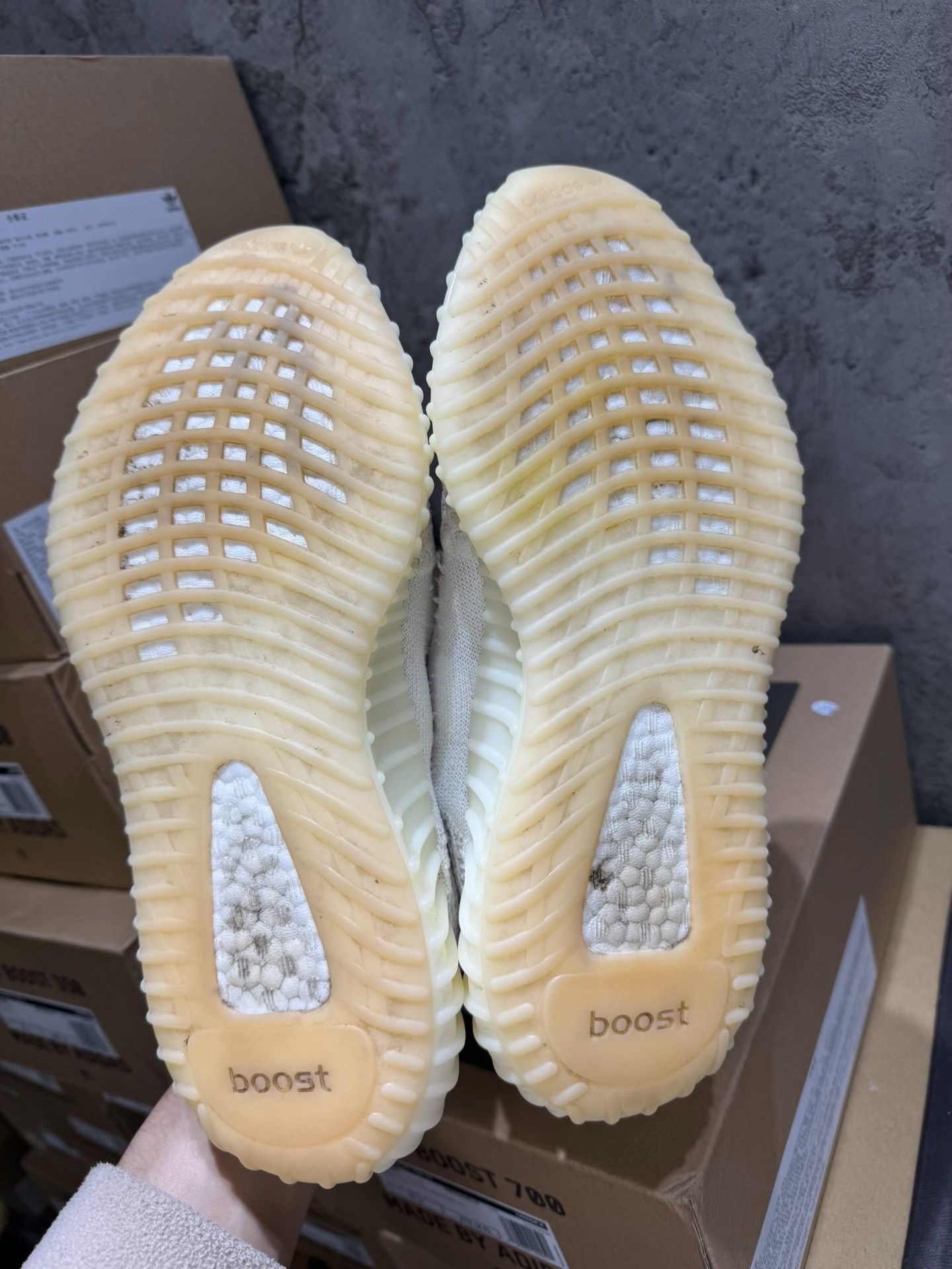 Adidas Adidas YEEZY350 White Lowtop Sneakers 35 Men Size US 5 / EU 37 - 5 Thumbnail