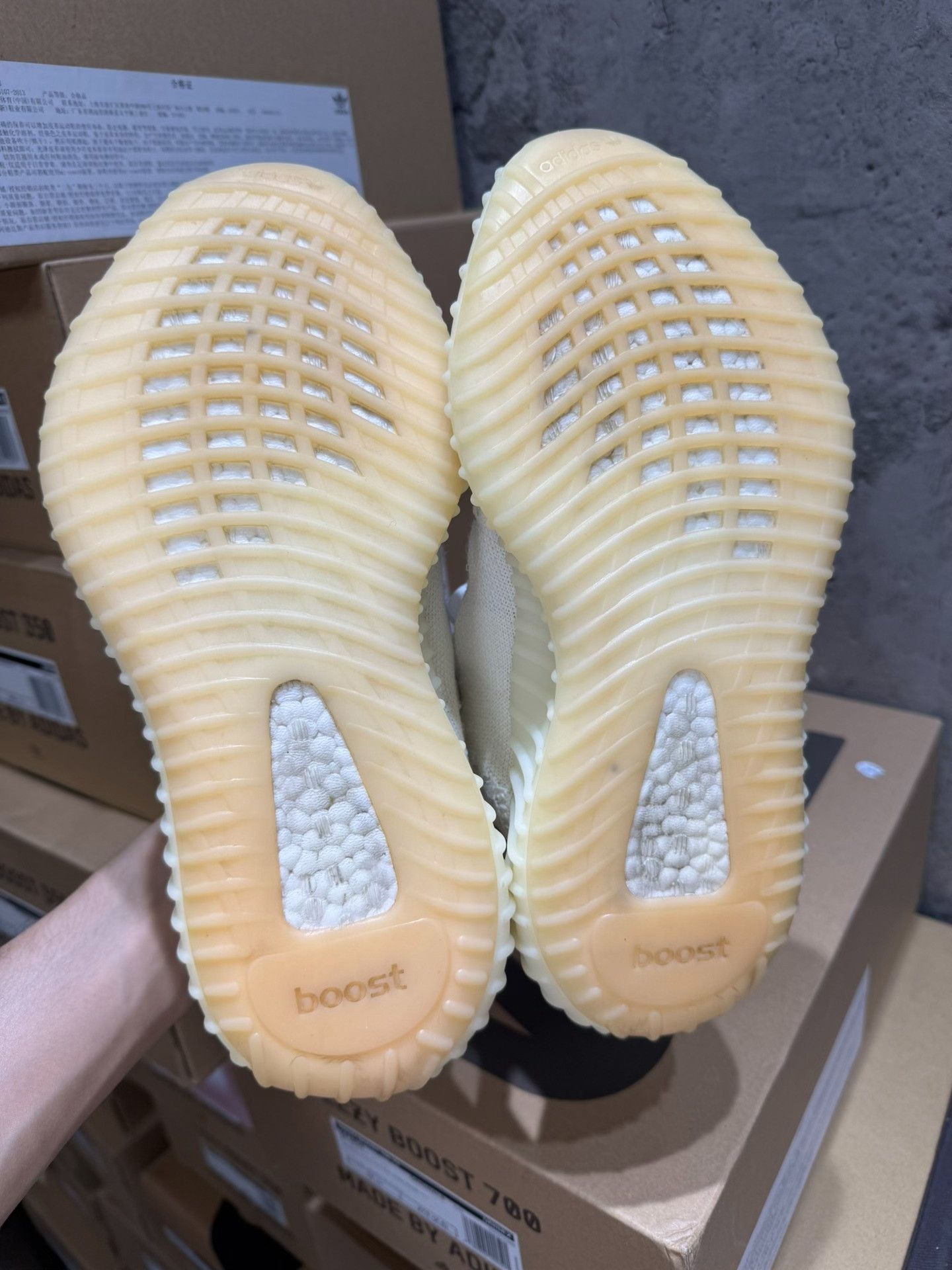 Adidas Adidas YEEZY350 White Lowtop Sneakers 35 Men Size US 5 / EU 37 - 6 Thumbnail