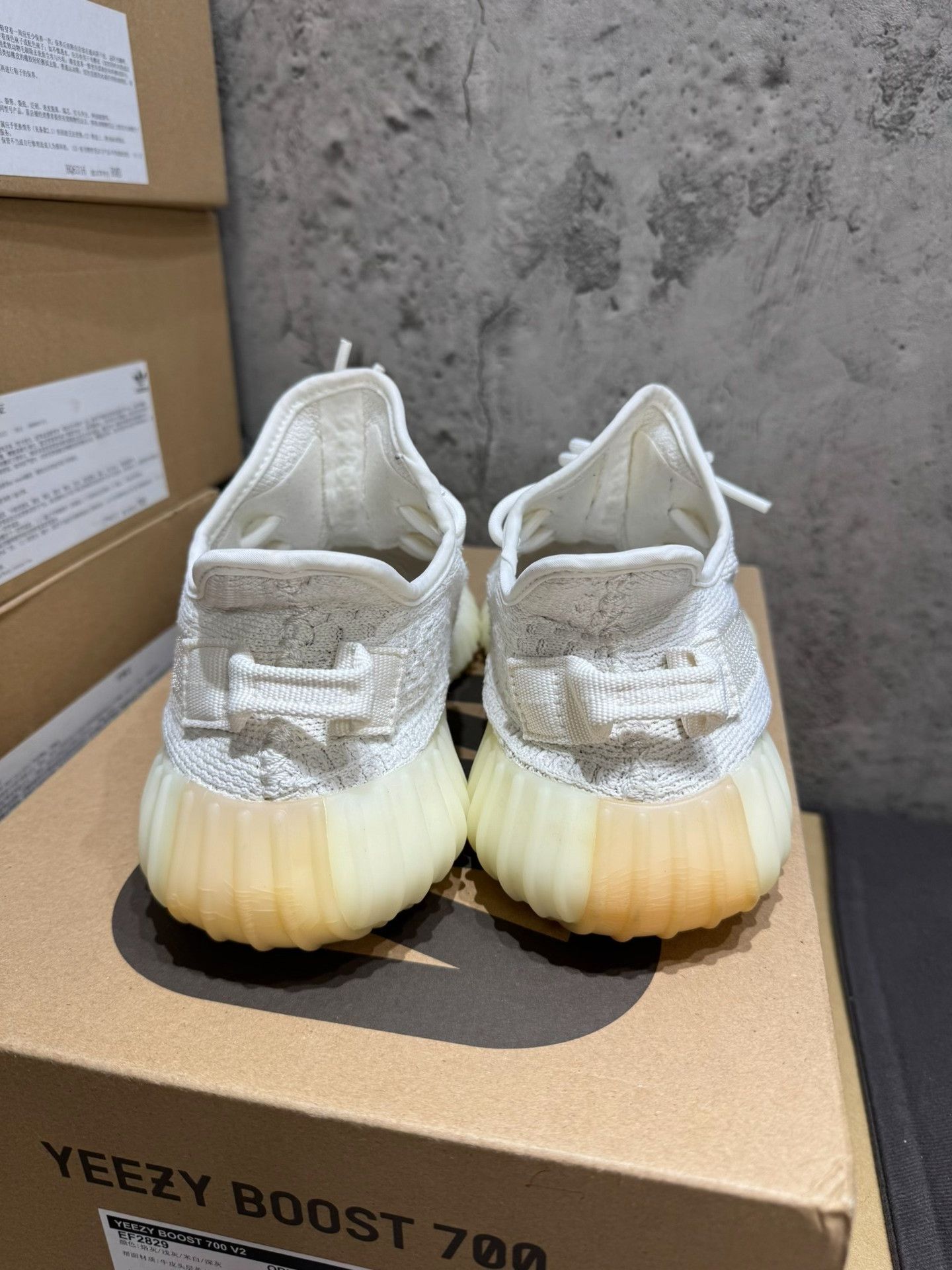 Adidas Adidas YEEZY350 White Lowtop Sneakers 35 Men Size US 5 / EU 37 - 5 Thumbnail