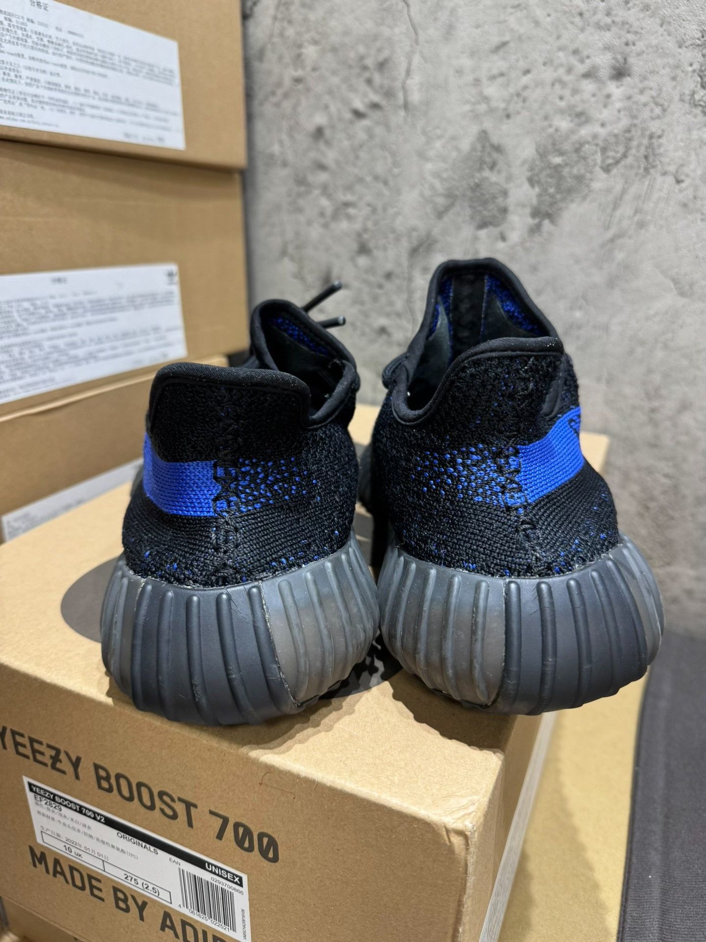 Yeezy Yeezy Blue Lowtop Sneakers 42 Men Size US 9 / EU 42 - 5 Thumbnail