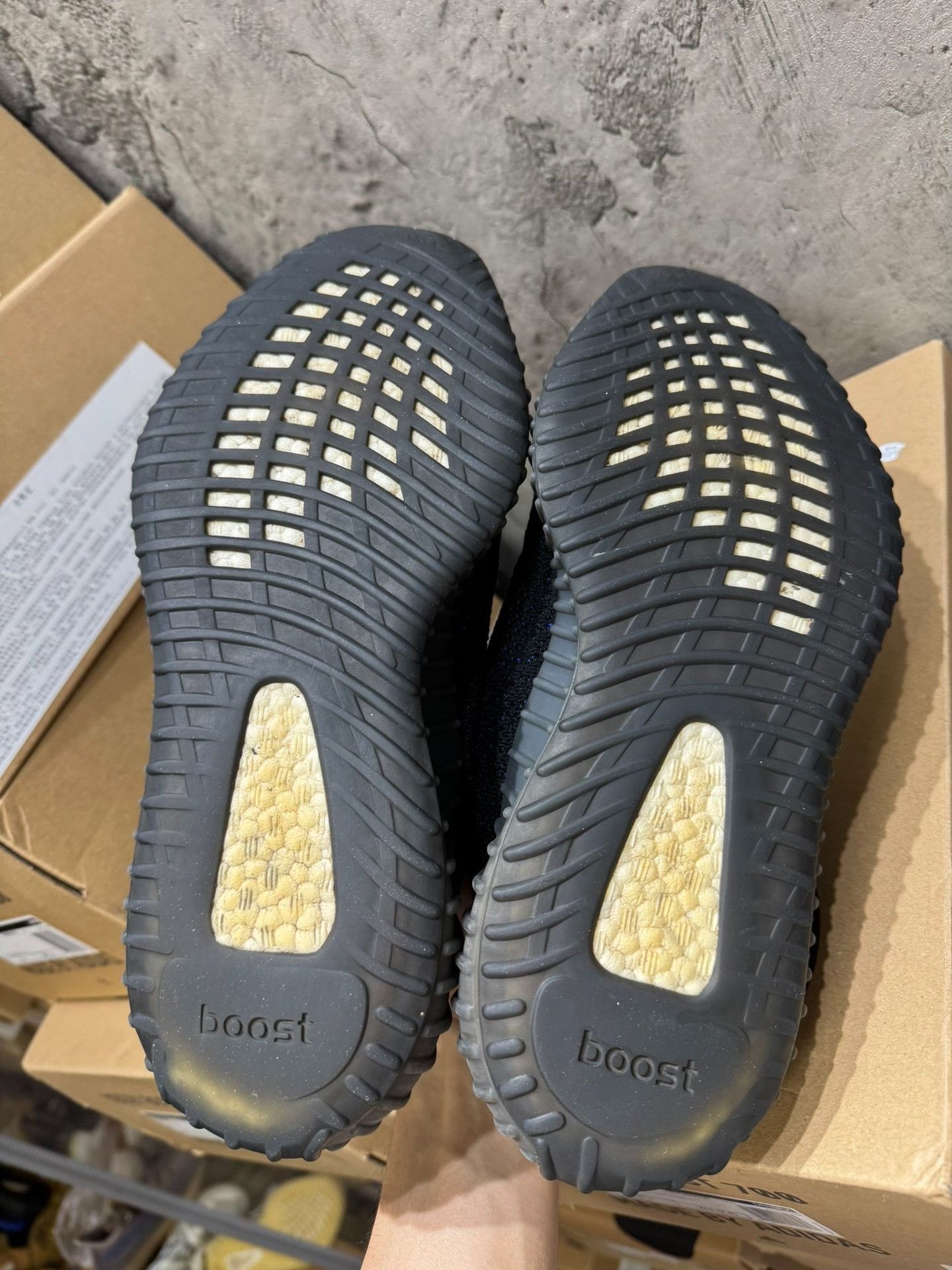Yeezy Yeezy Blue Lowtop Sneakers 42 Men Size US 9 / EU 42 - 6 Thumbnail