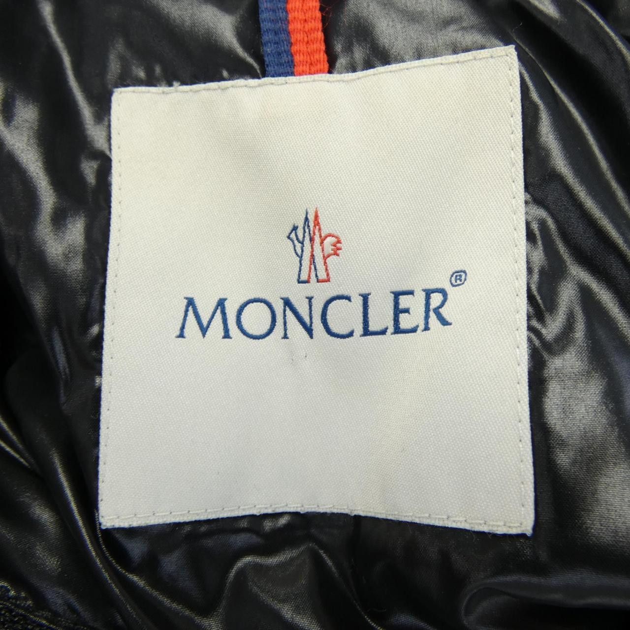 Moncler Moncler Moncler HERMIFUR Down Coat Textile Outerwear HERMIFUR DUTY FREE for USA Size ONE SIZE - 5 Thumbnail