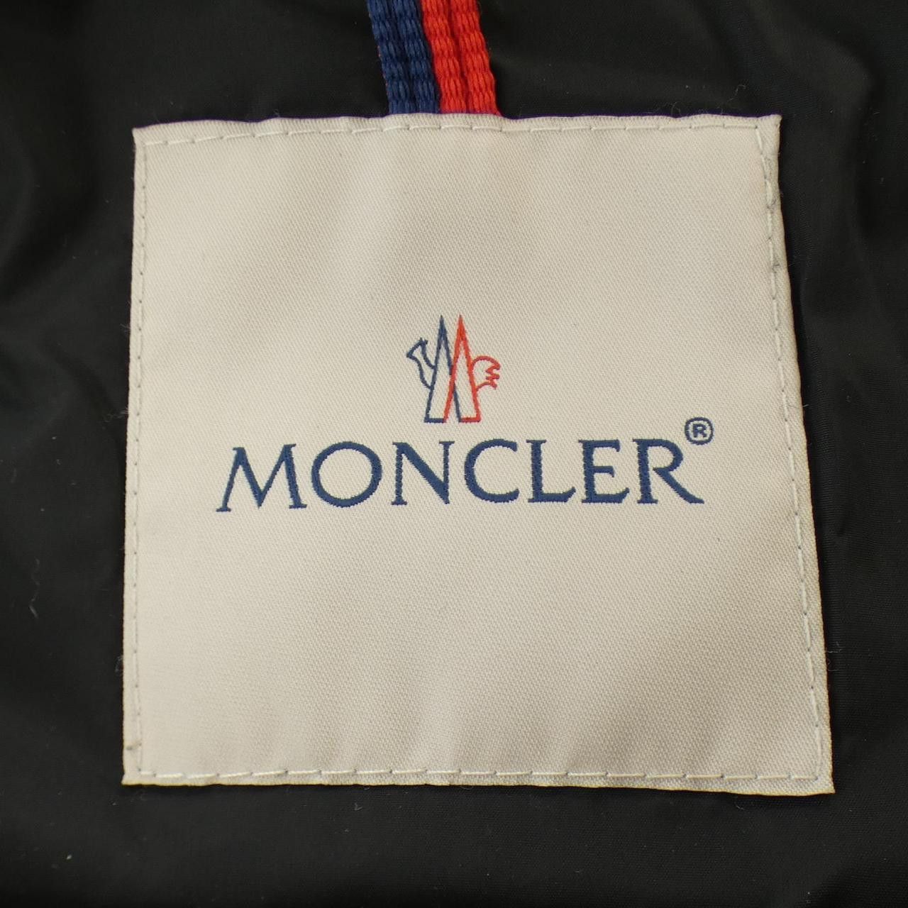 Moncler Moncler MONCLER BETULA Down Jacket Textile Outerwear BETULA DUTY FREE for USA Size ONE SIZE - 5 Thumbnail