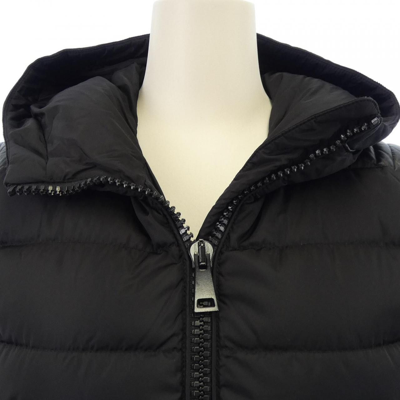 Moncler Moncler Moncler TALEVE Down Coat Textile Outerwear TALEVE DUTY FREE for USA Size ONE SIZE - 7 Thumbnail