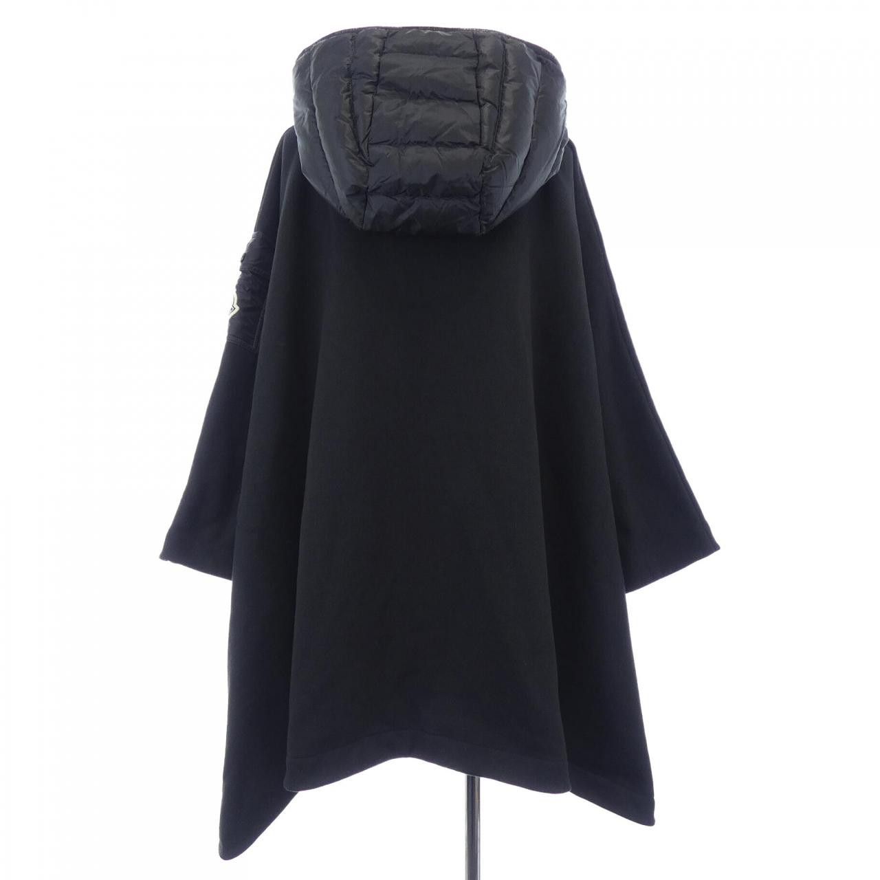 Moncler Moncler Moncler Wool Blend Poncho Textile Outerwear 20933G00008 DUTY FREE for USA Size ONE SIZE - 2 Thumbnail