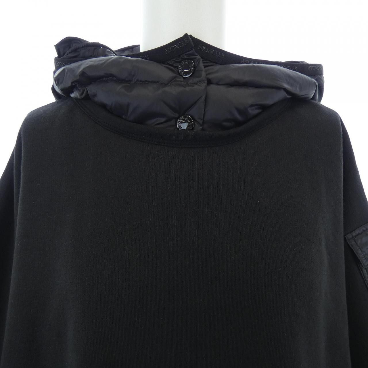 Moncler Moncler Moncler Wool Blend Poncho Textile Outerwear 20933G00008 DUTY FREE for USA Size ONE SIZE - 5 Thumbnail