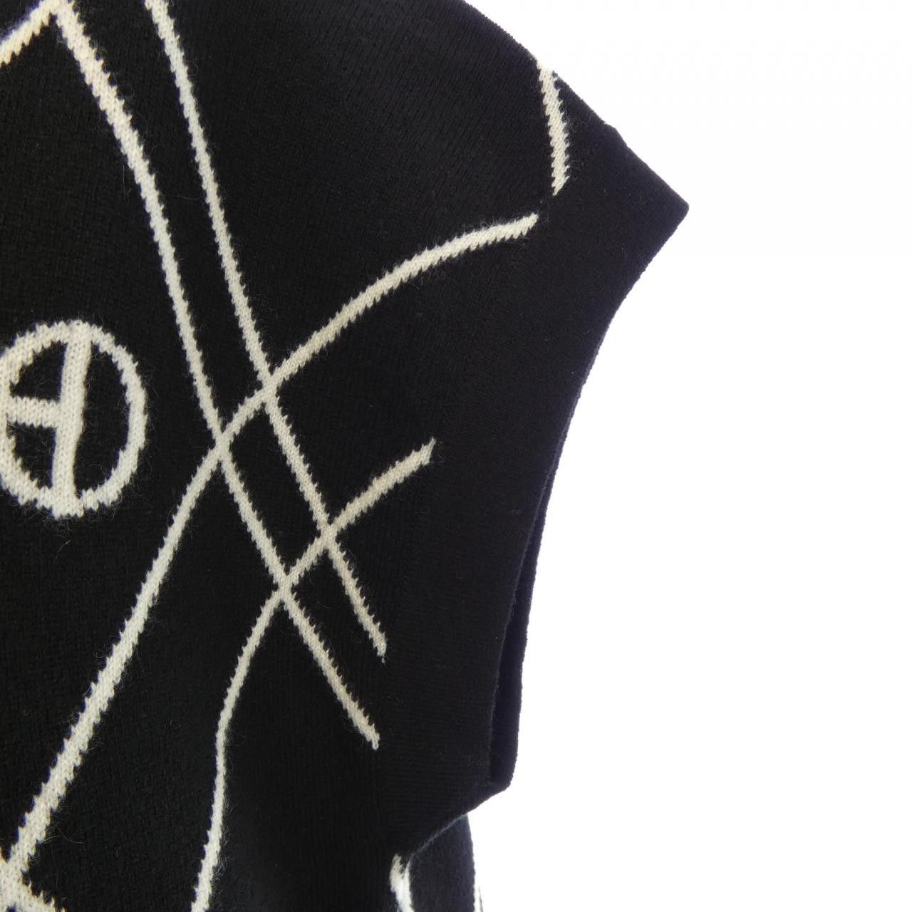 Hermes Hermes Hermes Round H Cashmere Dress Textile Dresses DUTY FREE for USA Size ONE SIZE - 6 Thumbnail