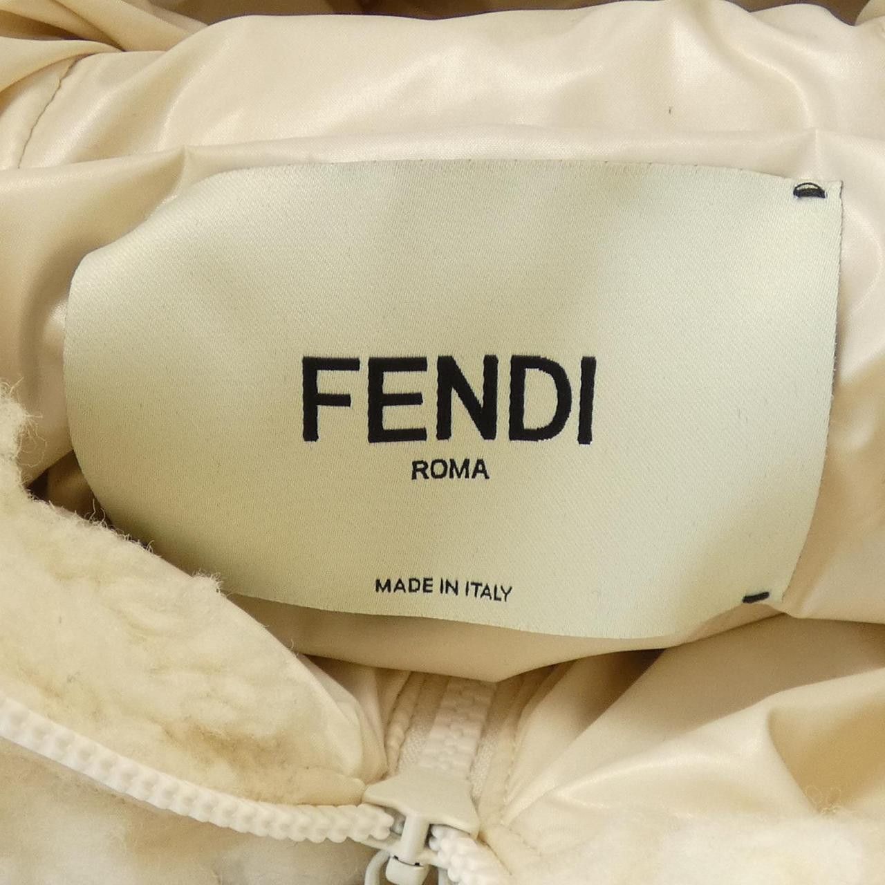 Fendi Fendi Fendi Down Jacket Textile Outerwear FAN133 AQB1 DUTY FREE for USA Size ONE SIZE - 5 Thumbnail