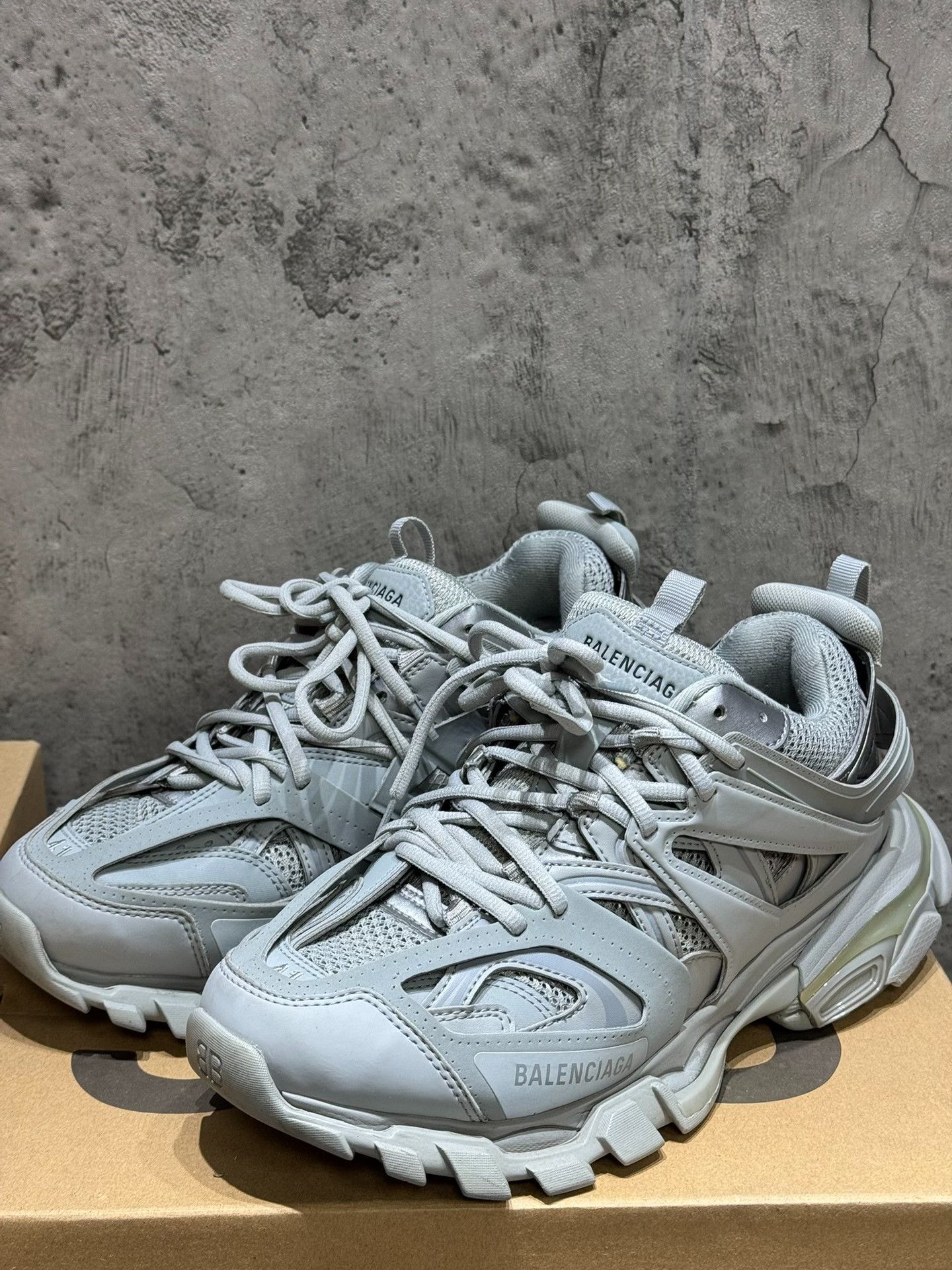 Balenciaga Balenciaga Gray Lowtop Sneakers 41 Men Size US 8.5 / EU 41-42 - 4 Thumbnail