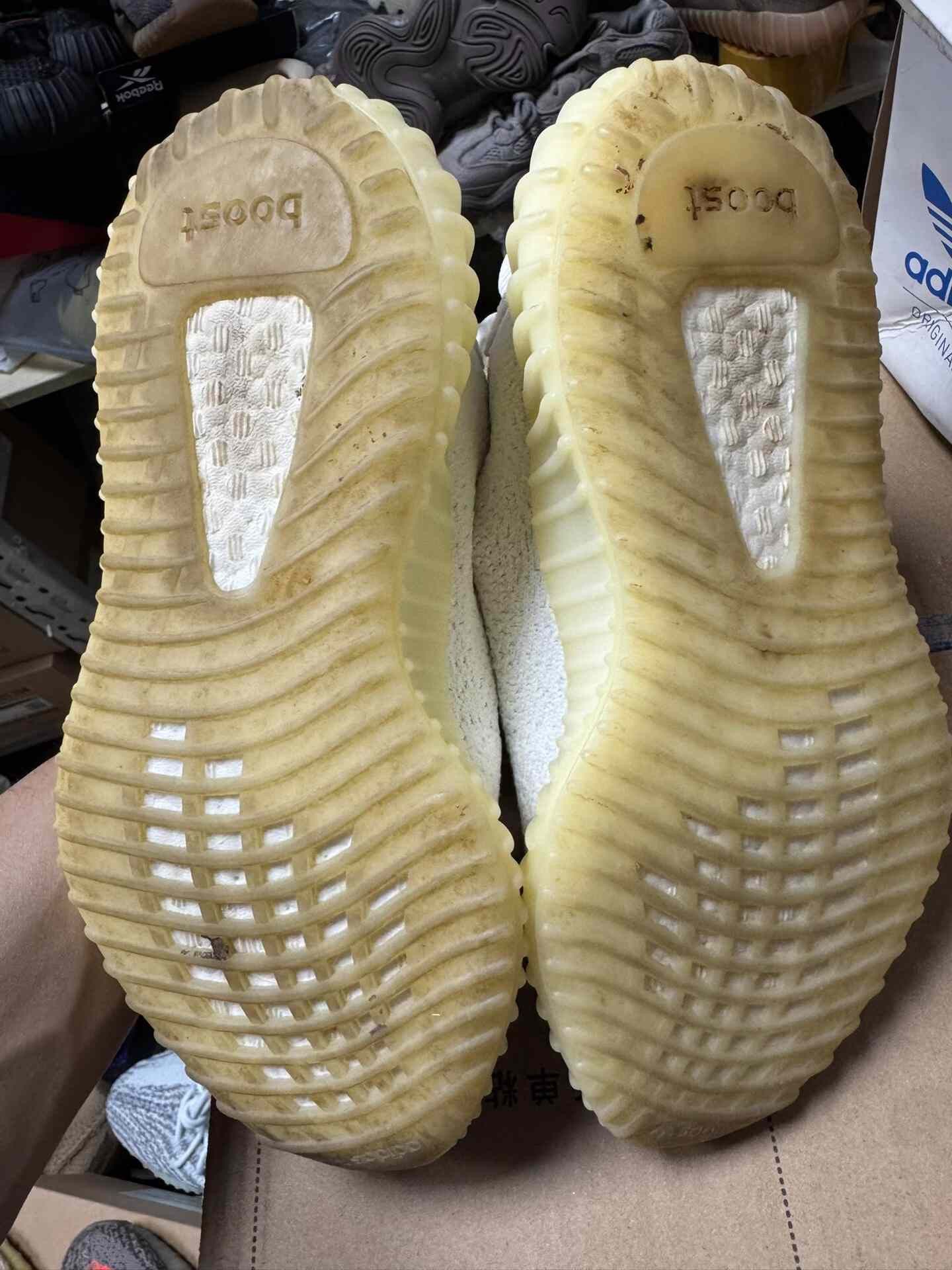 Adidas Adidas YEEZY350 White Lowtop Sneakers 38 Men Size US 6 / EU 39 - 8 Thumbnail