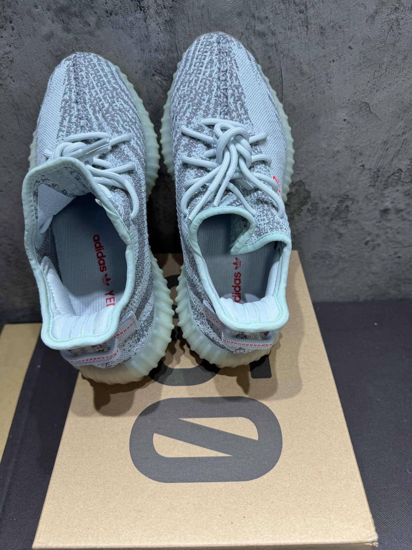 Yeezy Yeezy Blue Lowtop Sneakers 40 Men Size US 7.5 / EU 40-41 - 2 Thumbnail