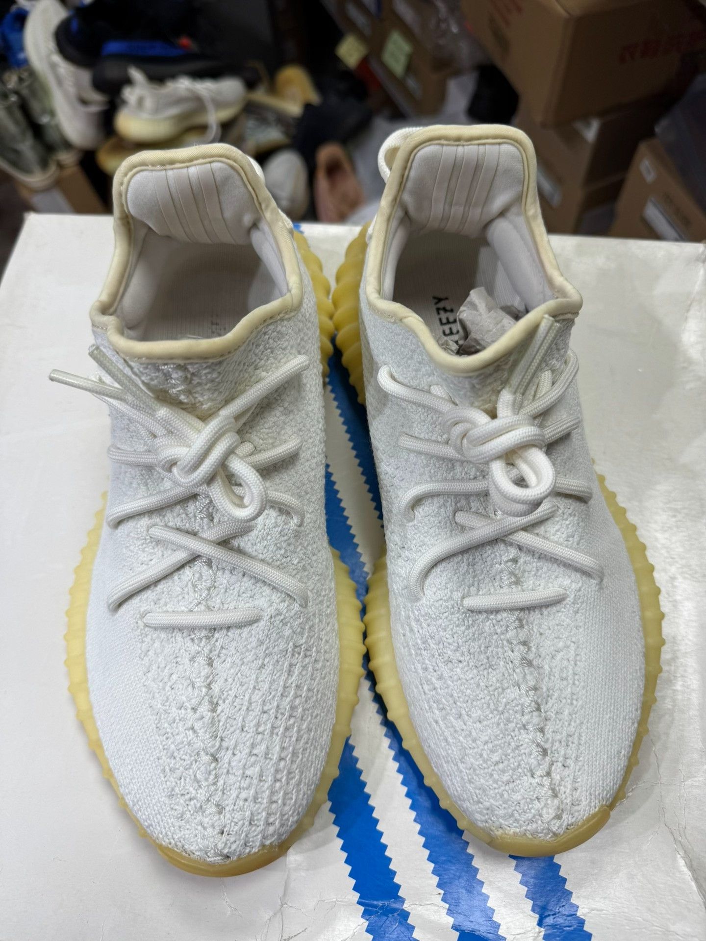 Adidas Adidas YEEZY350 White Lowtop Sneakers 40 Men Size US 7.5 / EU 40-41 - 5 Thumbnail