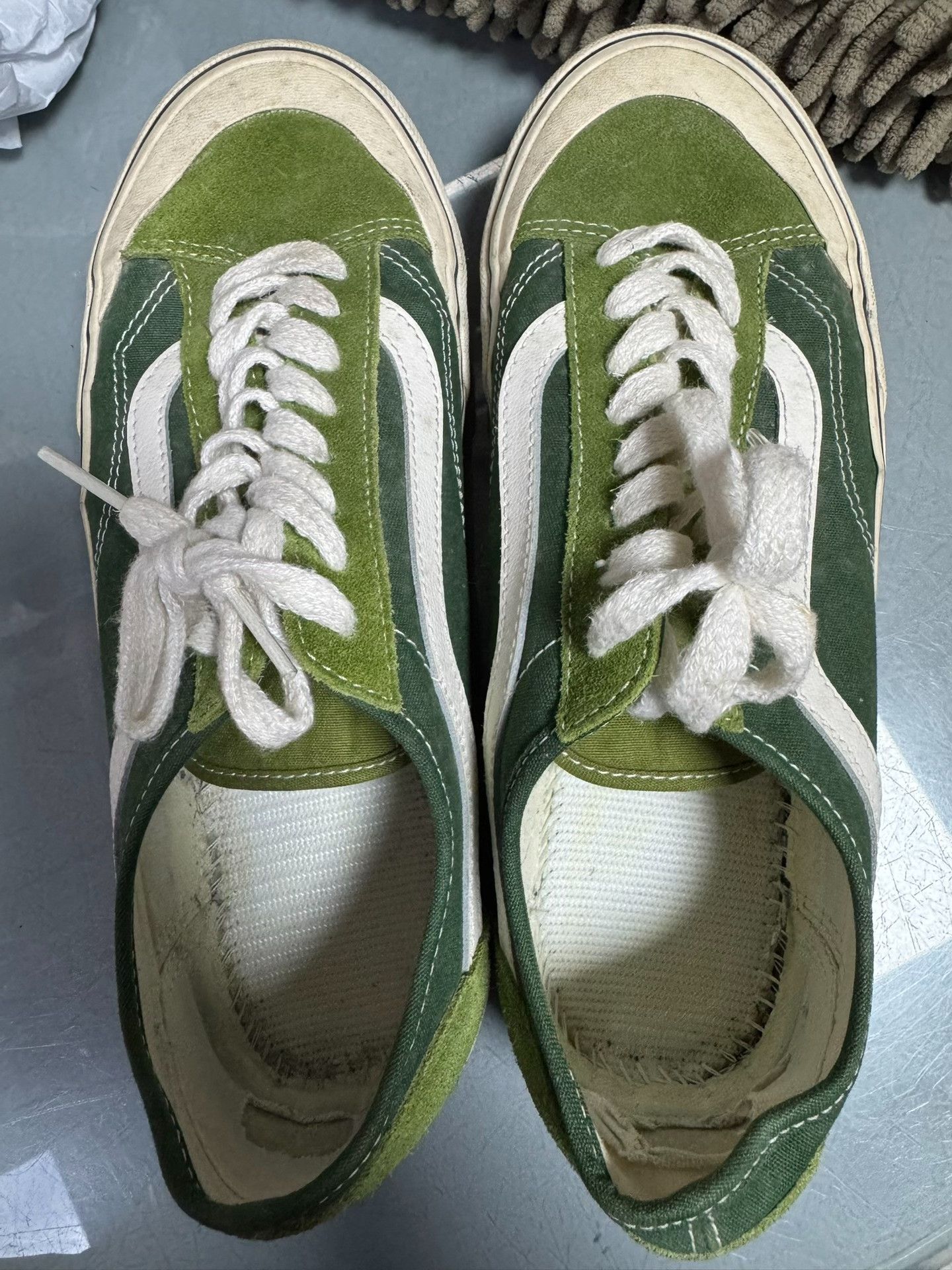 Vans Vans Green Lowtop Sneakers 36 Men Size US 5 / EU 37 - 2 Thumbnail