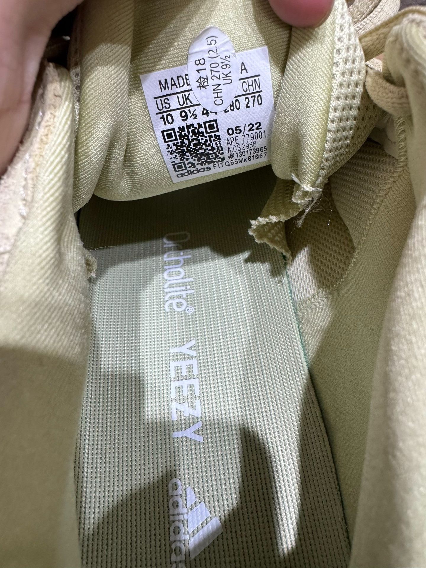 Yeezy Yeezy Yellow Lowtop Sneakers 9.5 Men Size US 9.5 / EU 42-43 - 5 Thumbnail