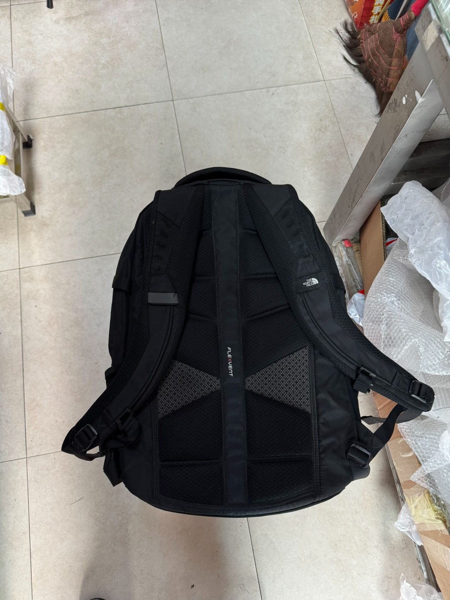 The North Face The North Face Casual Black Backpack L Women Size ONE SIZE - 4 Thumbnail