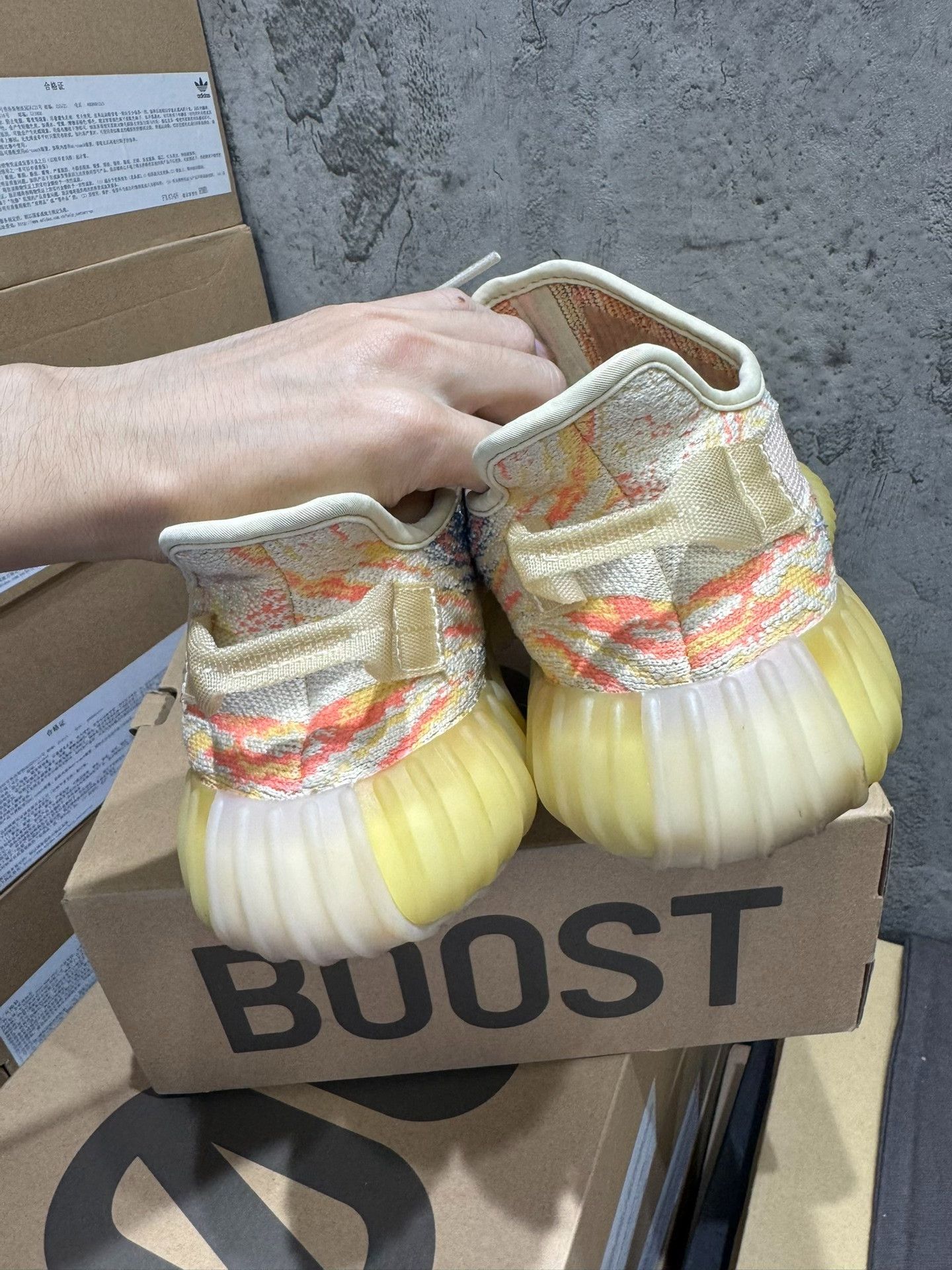 Adidas Adidas YEEZY350 Multi Lowtop Sneakers 42 Men Size US 9 / EU 42 - 3 Thumbnail