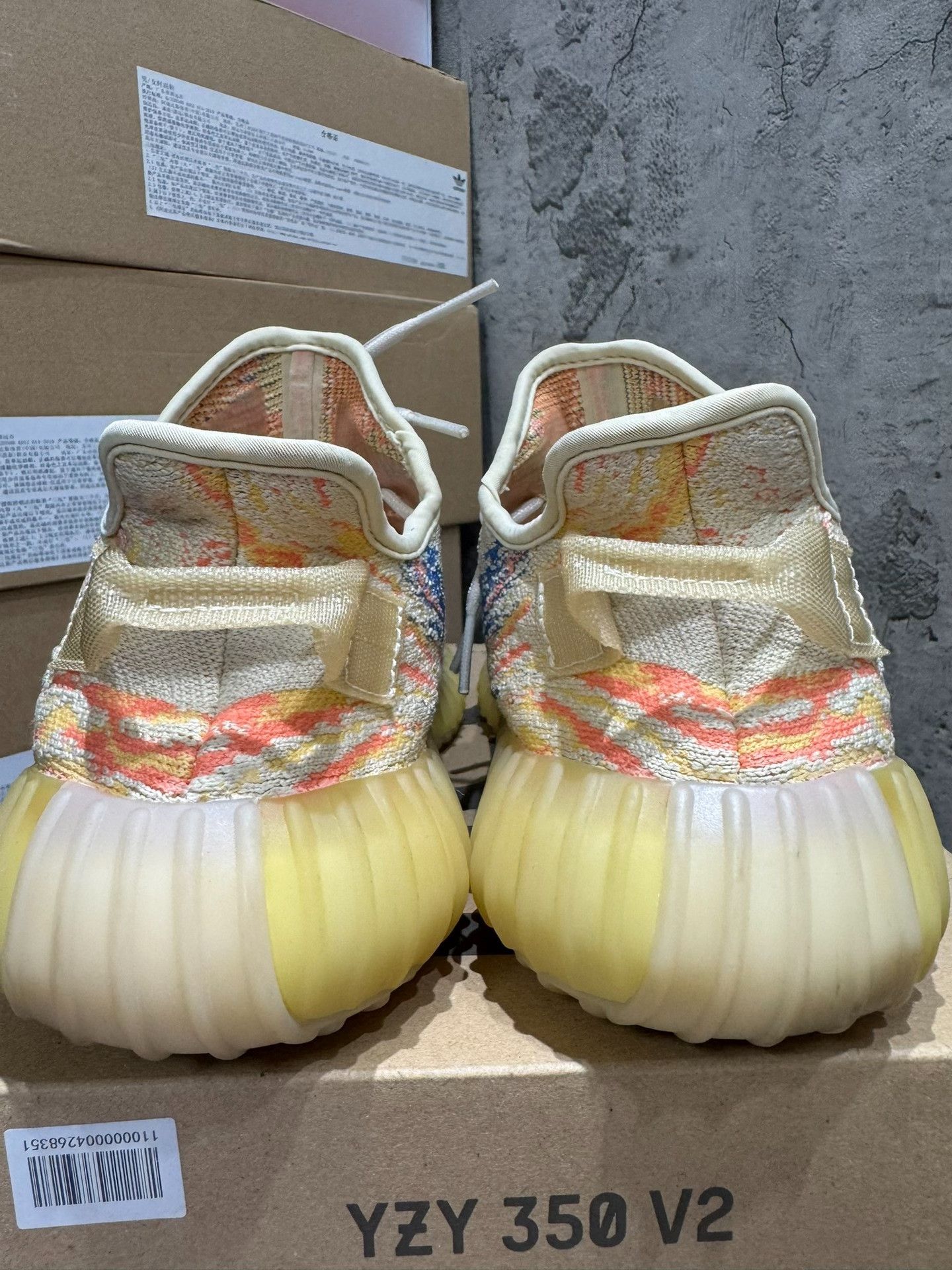 Adidas Adidas YEEZY350 Multi Lowtop Sneakers 42 Men Size US 9 / EU 42 - 9 Thumbnail