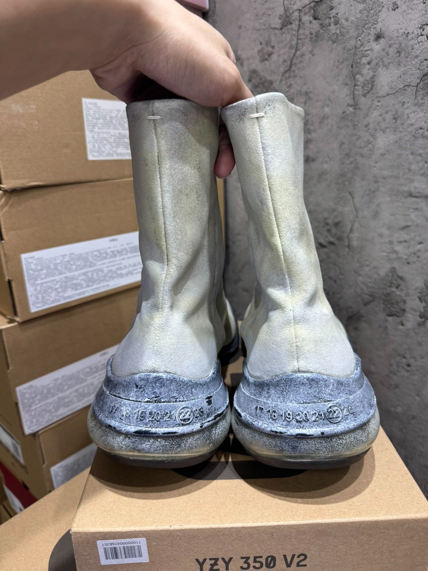 Maison Margiela Maison Margiela White Boots 45 Men Size US 11.5 / EU 44-45 - 2 Thumbnail